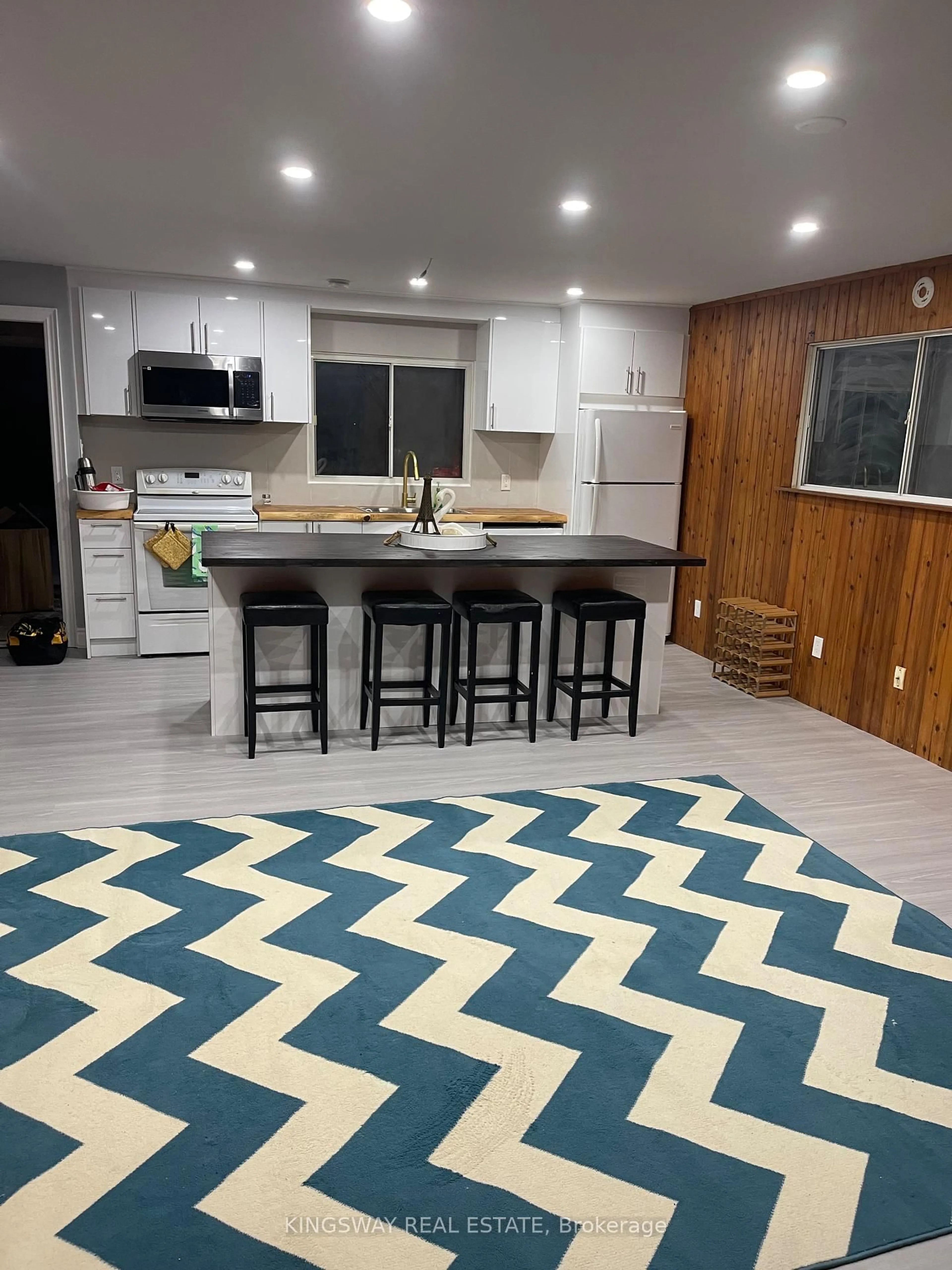Open concept kitchen, unknown for 2038 St Johns Rd, Innisfil Ontario L9S 1V4