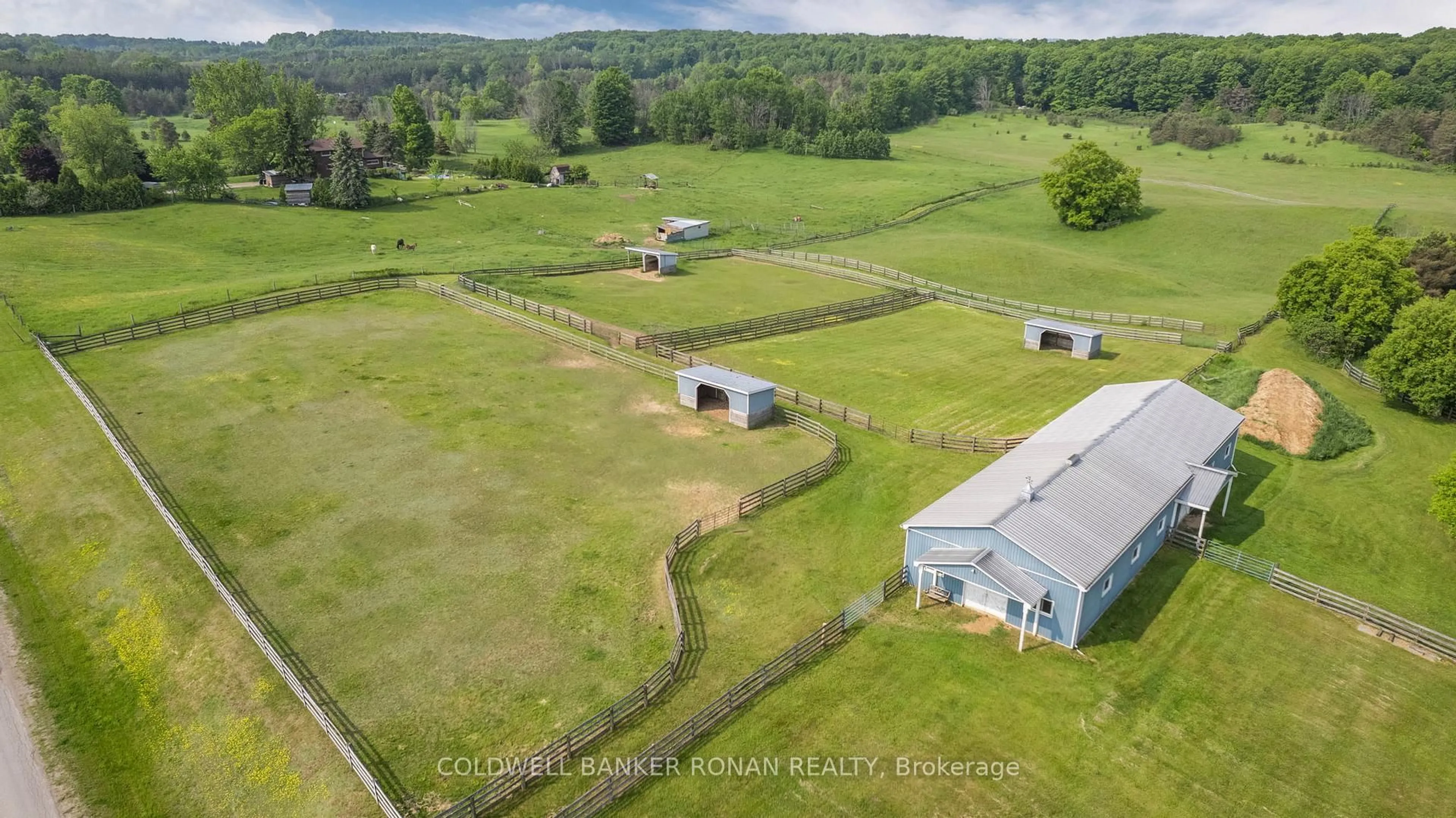 A pic from outside/outdoor area/front of a property/back of a property/a pic from drone, mountain view for 1604 Concession Rd 8, Adjala-Tosorontio Ontario L0G 1W0