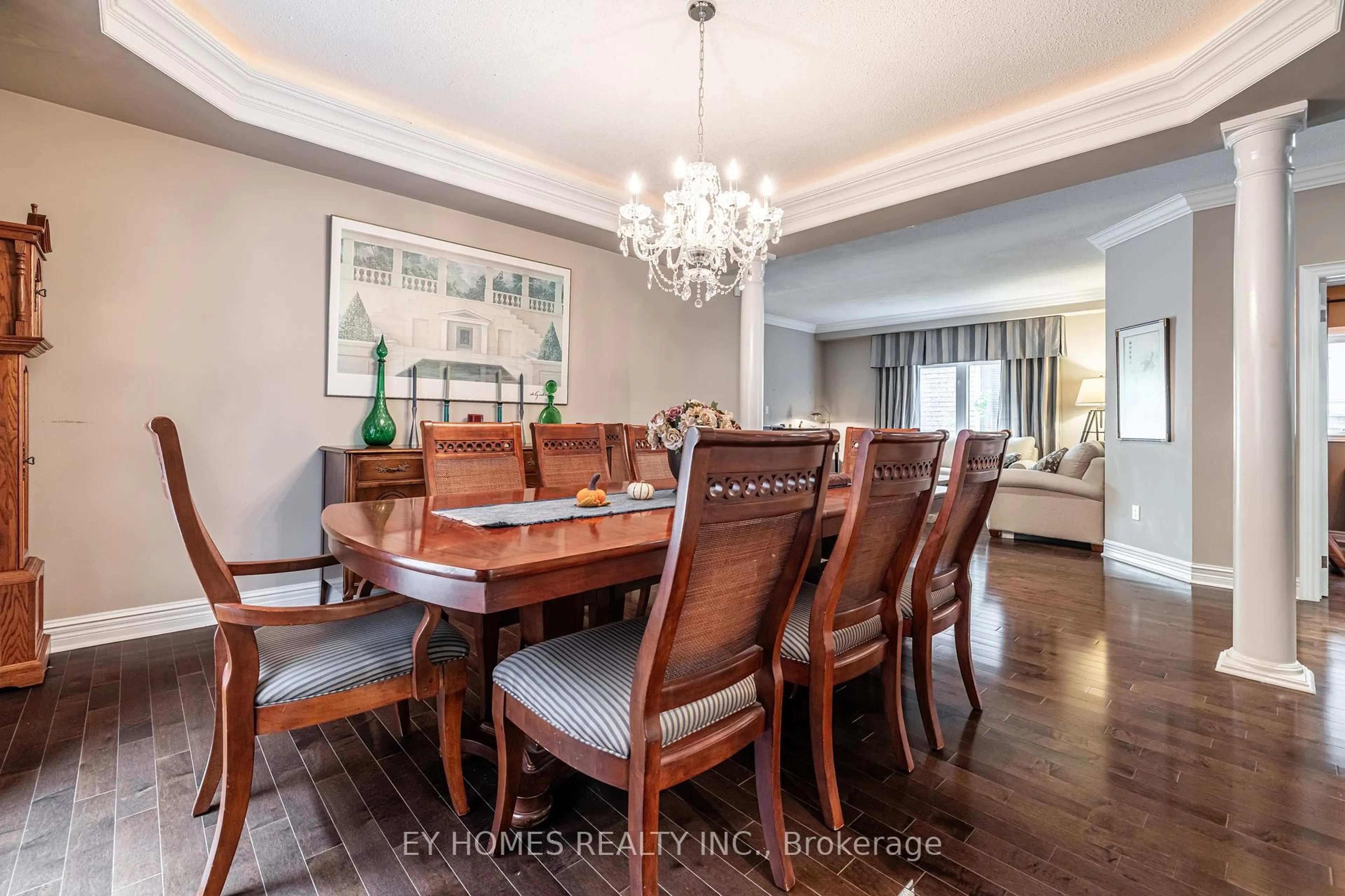 Dining room, wood/laminate floor for 50 Schuster Lane, Vaughan Ontario L4J 8Y7