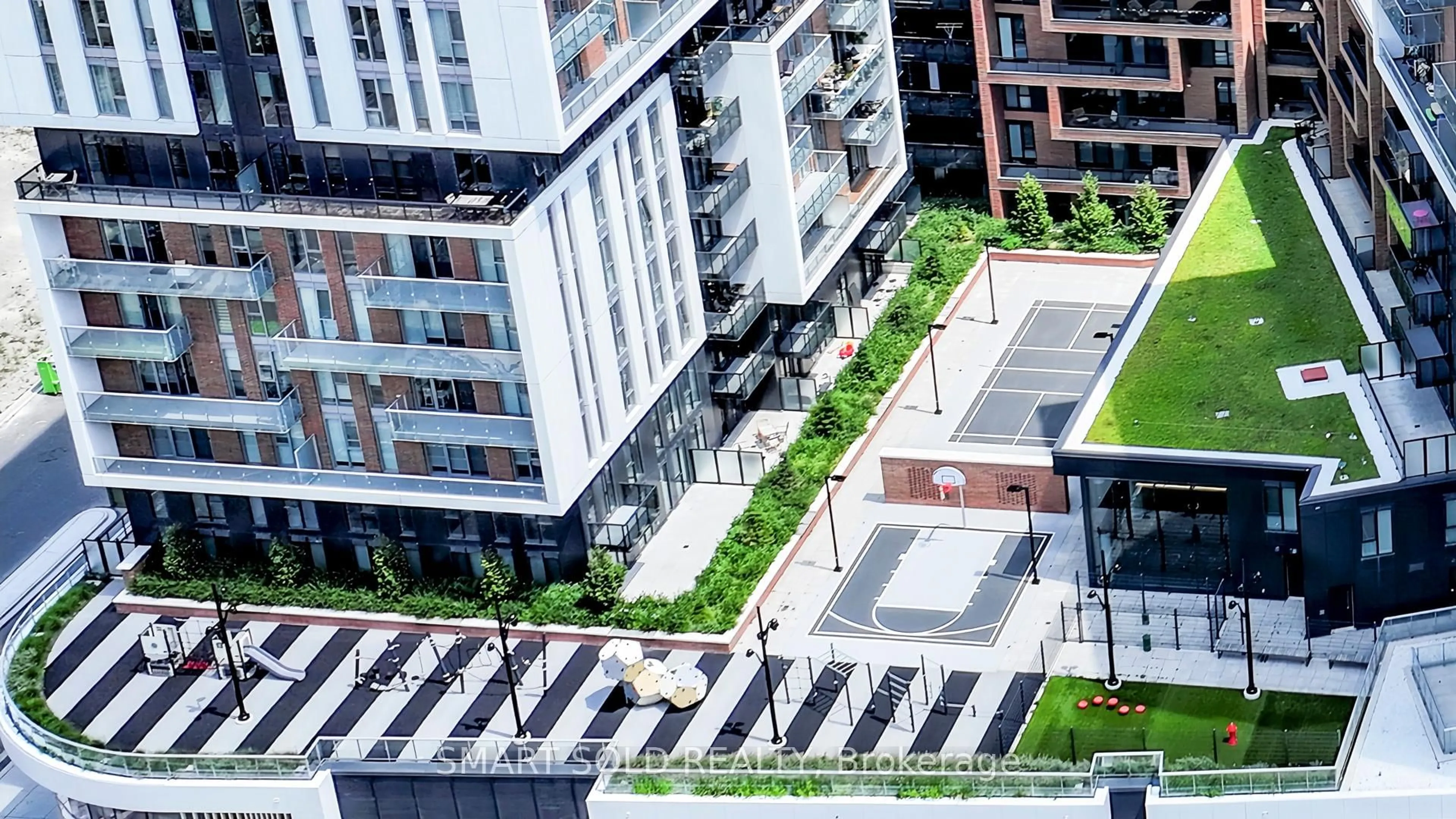 A pic from outside/outdoor area/front of a property/back of a property/a pic from drone, city buildings view from balcony for 292 Verdale Crossing #1507, Markham Ontario L6G 0H6