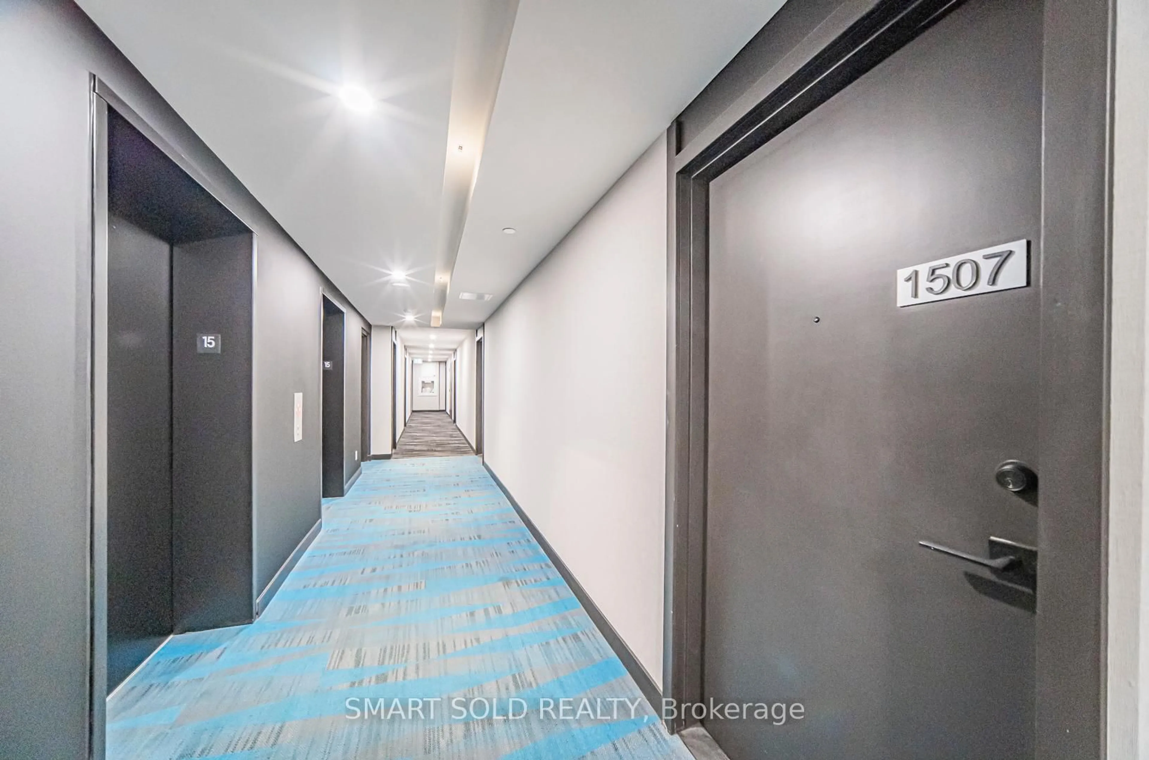Indoor foyer for 292 Verdale Crossing #1507, Markham Ontario L6G 0H6