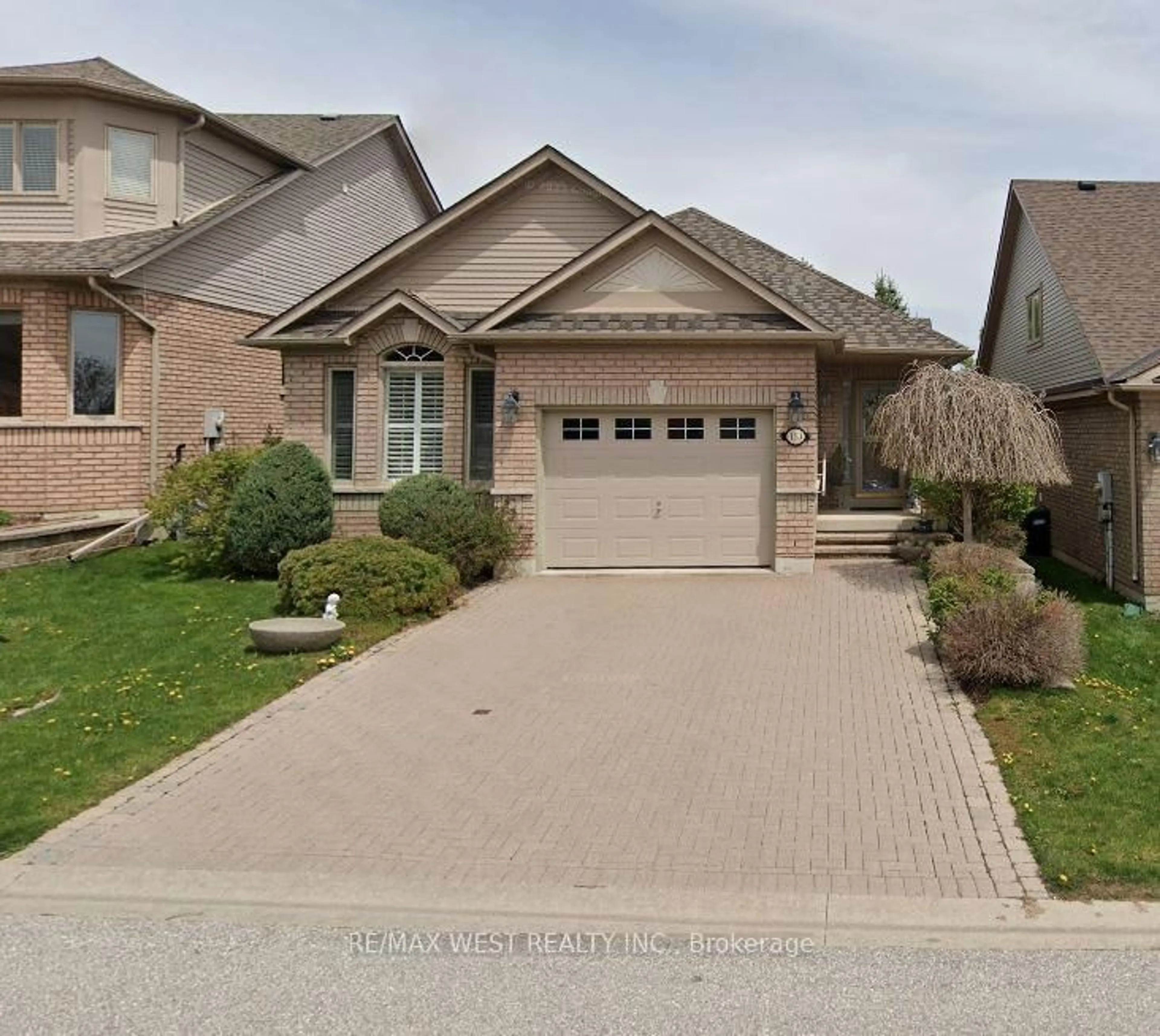 Home with brick exterior material, street for 113 Sunset Blvd #31, New Tecumseth Ontario L9R 2G9