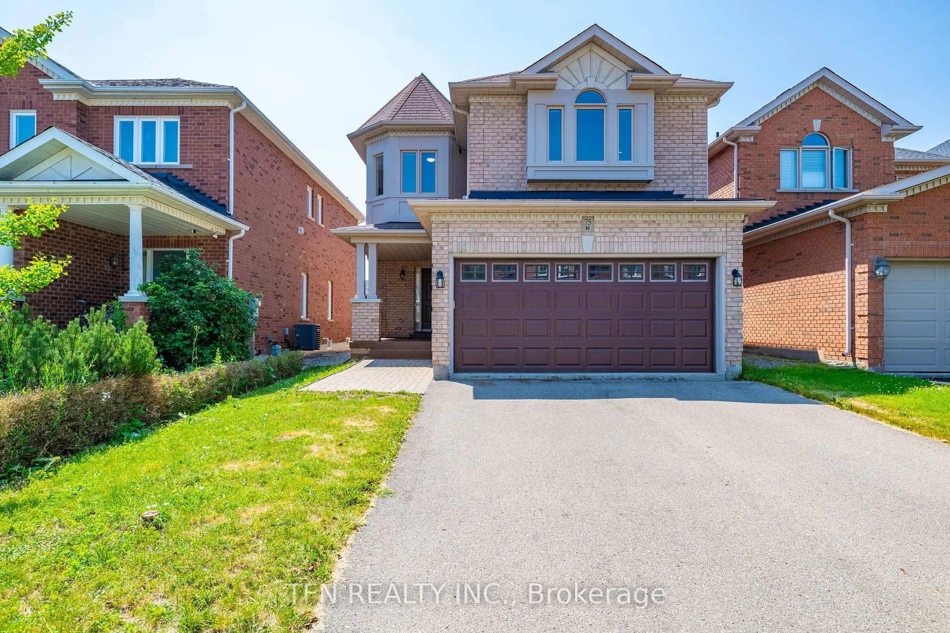 Home with brick exterior material, street for 75 Eagle Peak Dr, Richmond Hill Ontario L4S 2W2