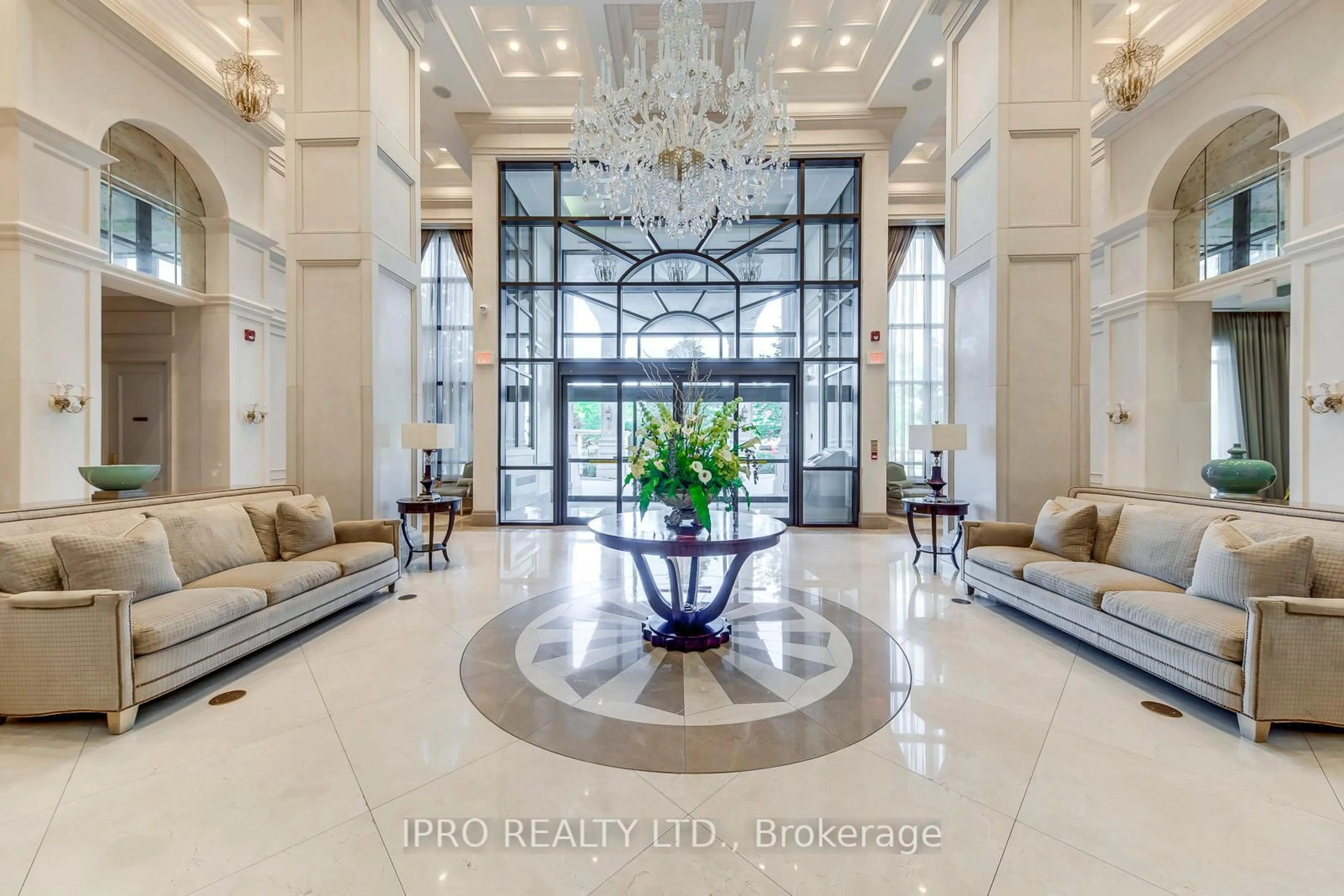 Lobby for 9255 Jane St #804, Vaughan Ontario L6A 0K1