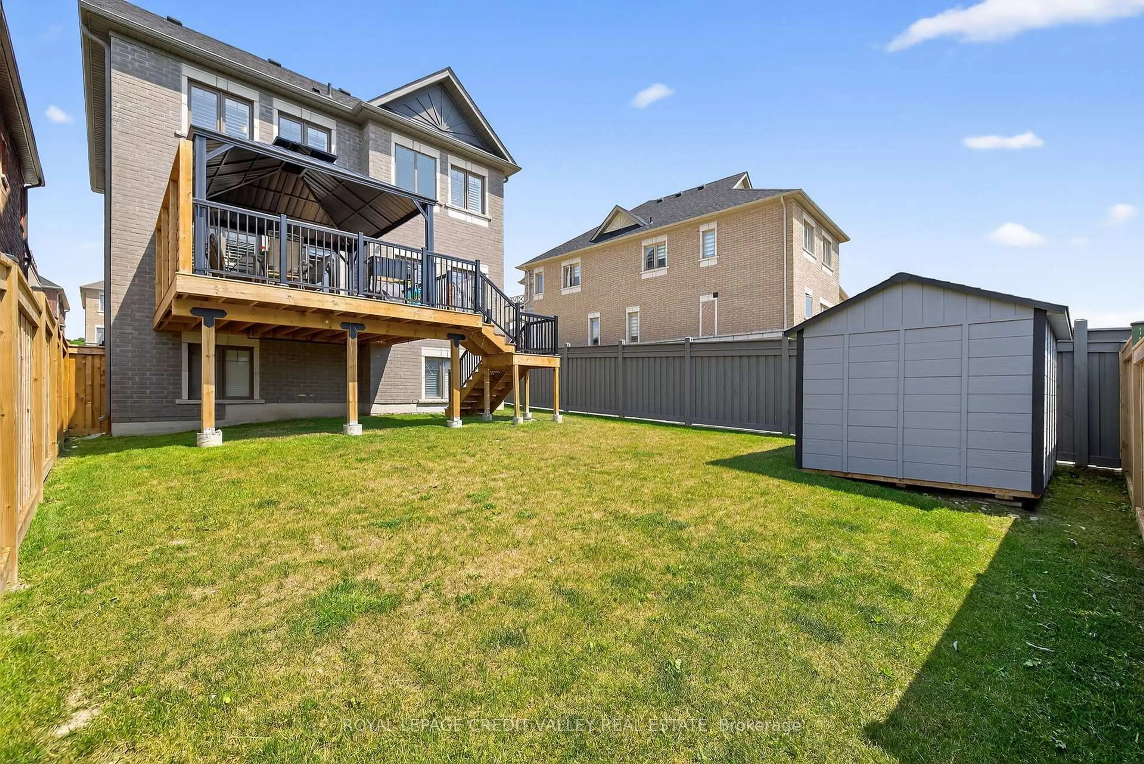 Patio, water/lake/river/ocean view for 29 Janes Cres, New Tecumseth Ontario L9R 0T2