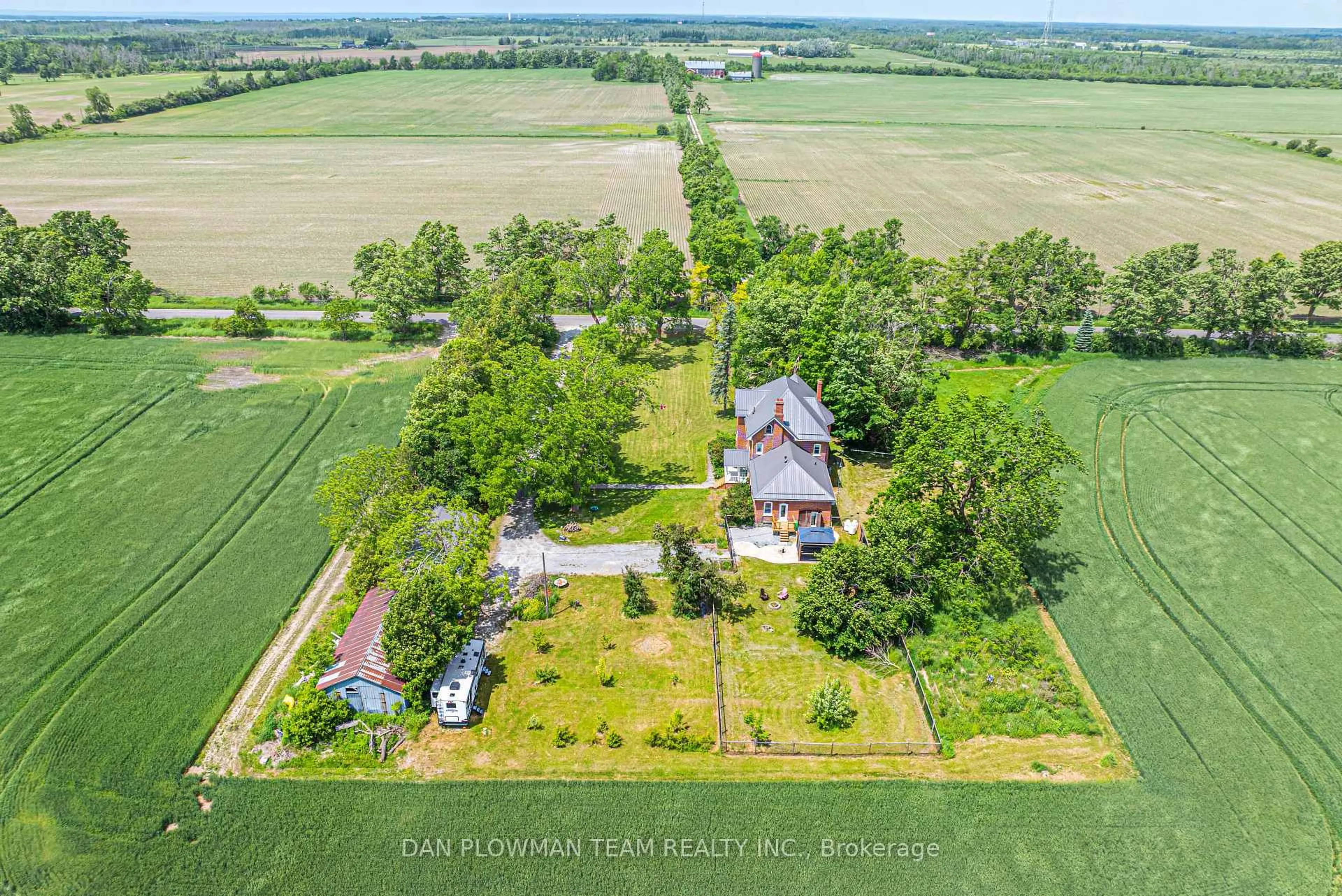 A pic from outside/outdoor area/front of a property/back of a property/a pic from drone, building for 1250 Concession 2 Rd, Brock Ontario L0K 1A0