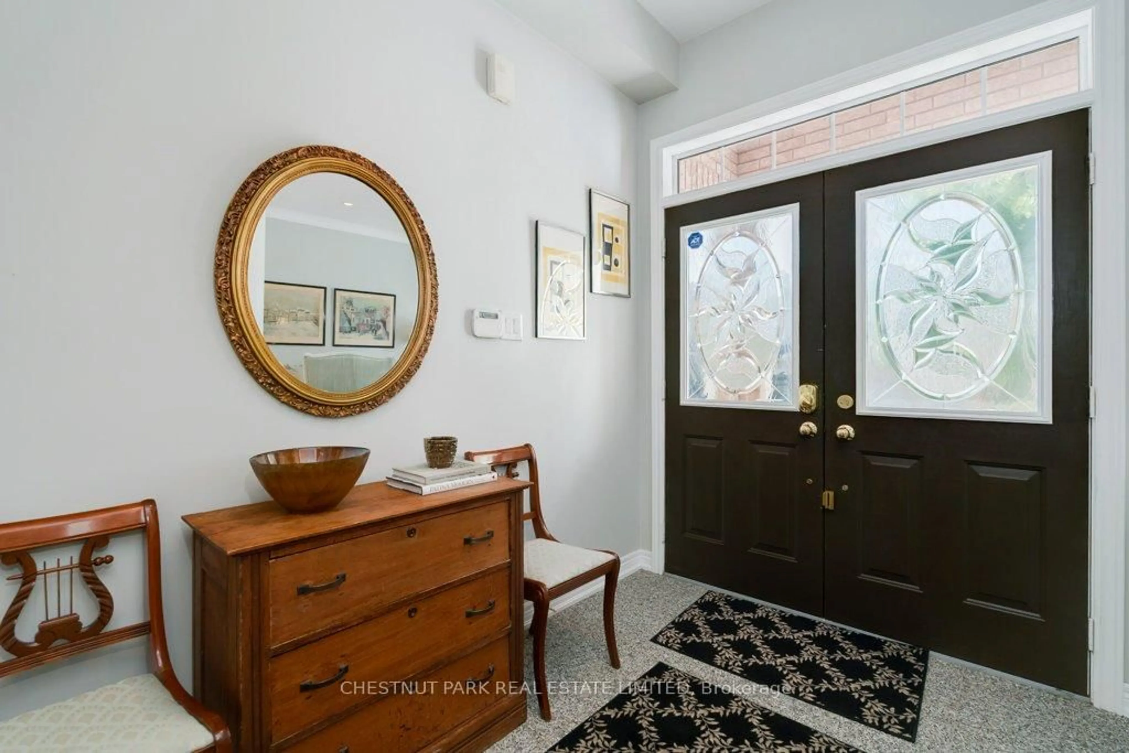 Indoor entryway for 48 Santina St, Vaughan Ontario L4H 2M2