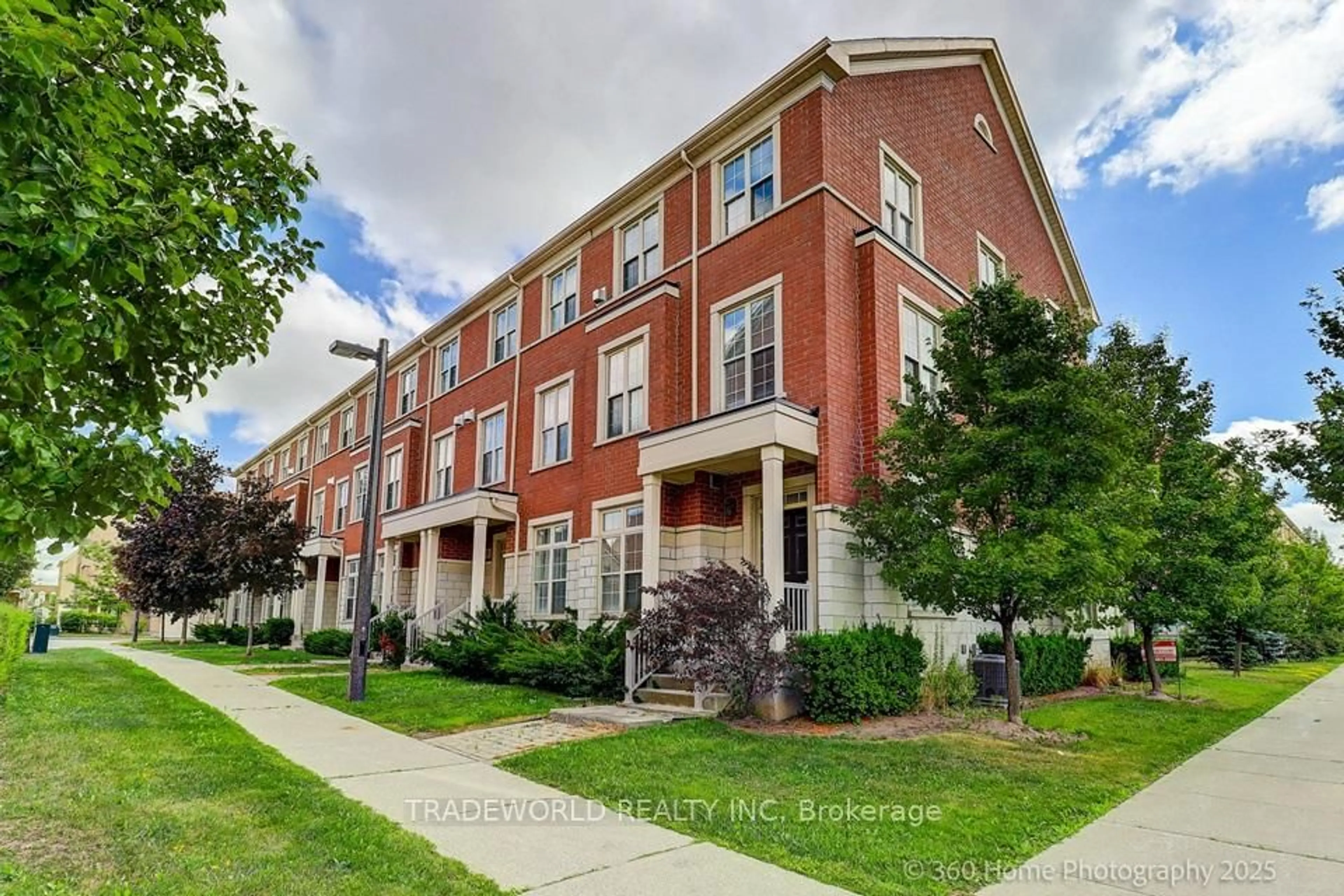 Unknown for 13 Empress of Australia Lane, Markham Ontario L6C 0P3