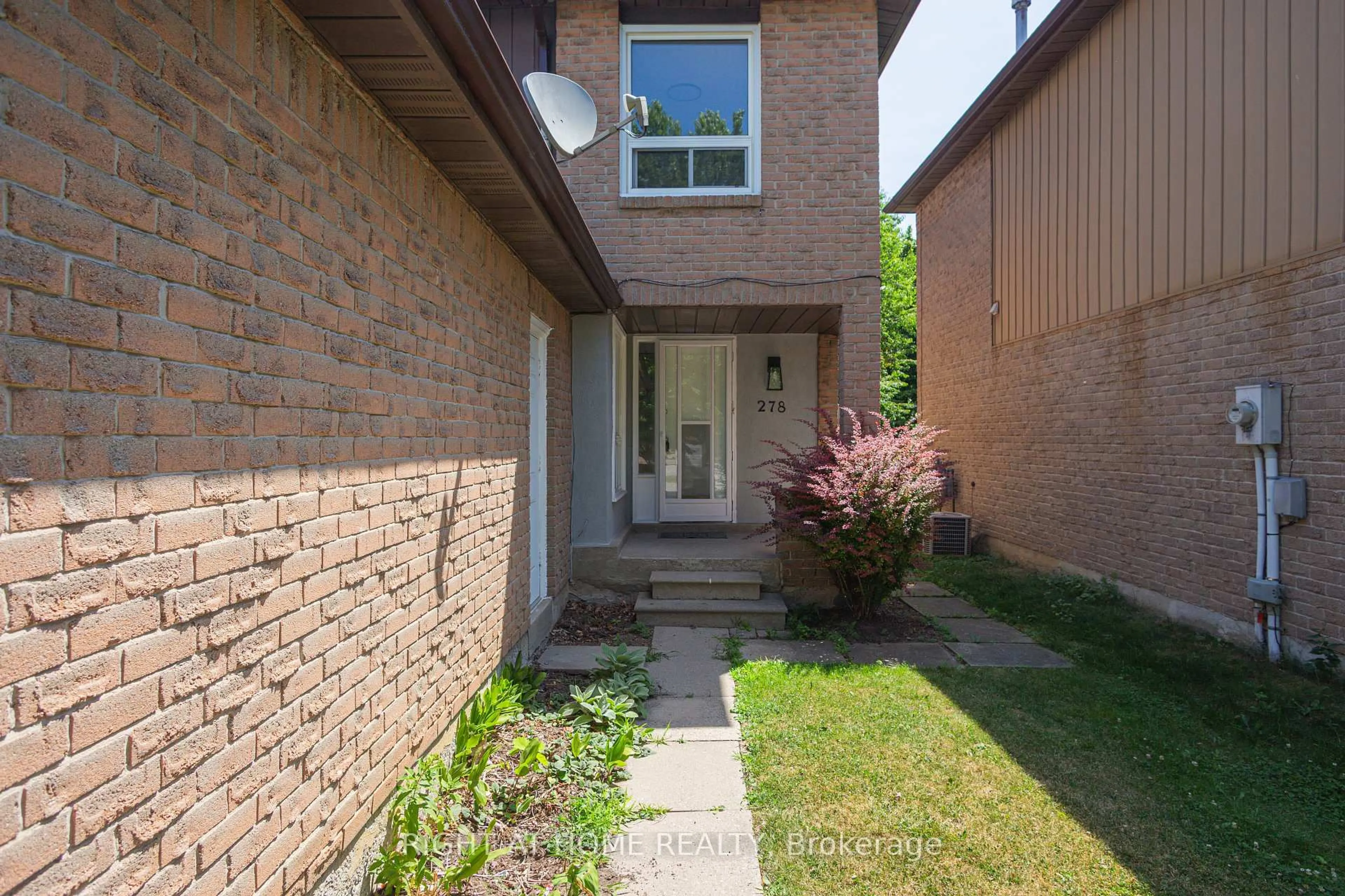 Home with brick exterior material, street for 278 Risebrough Crct, Markham Ontario L3R 3J4