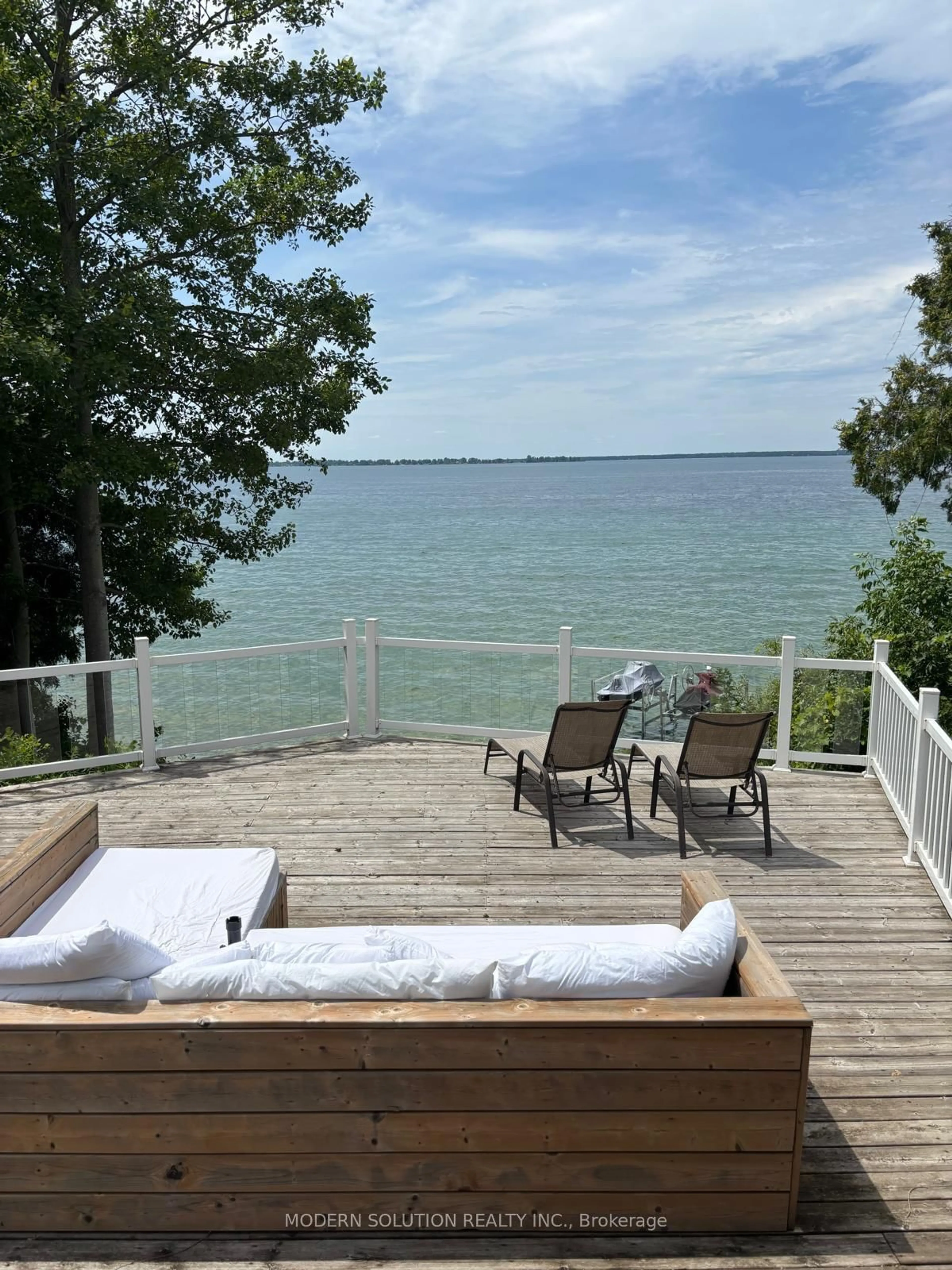 Patio, water/lake/river/ocean view for 24010 Thorah Park Blvd, Brock Ontario L0K 1A0