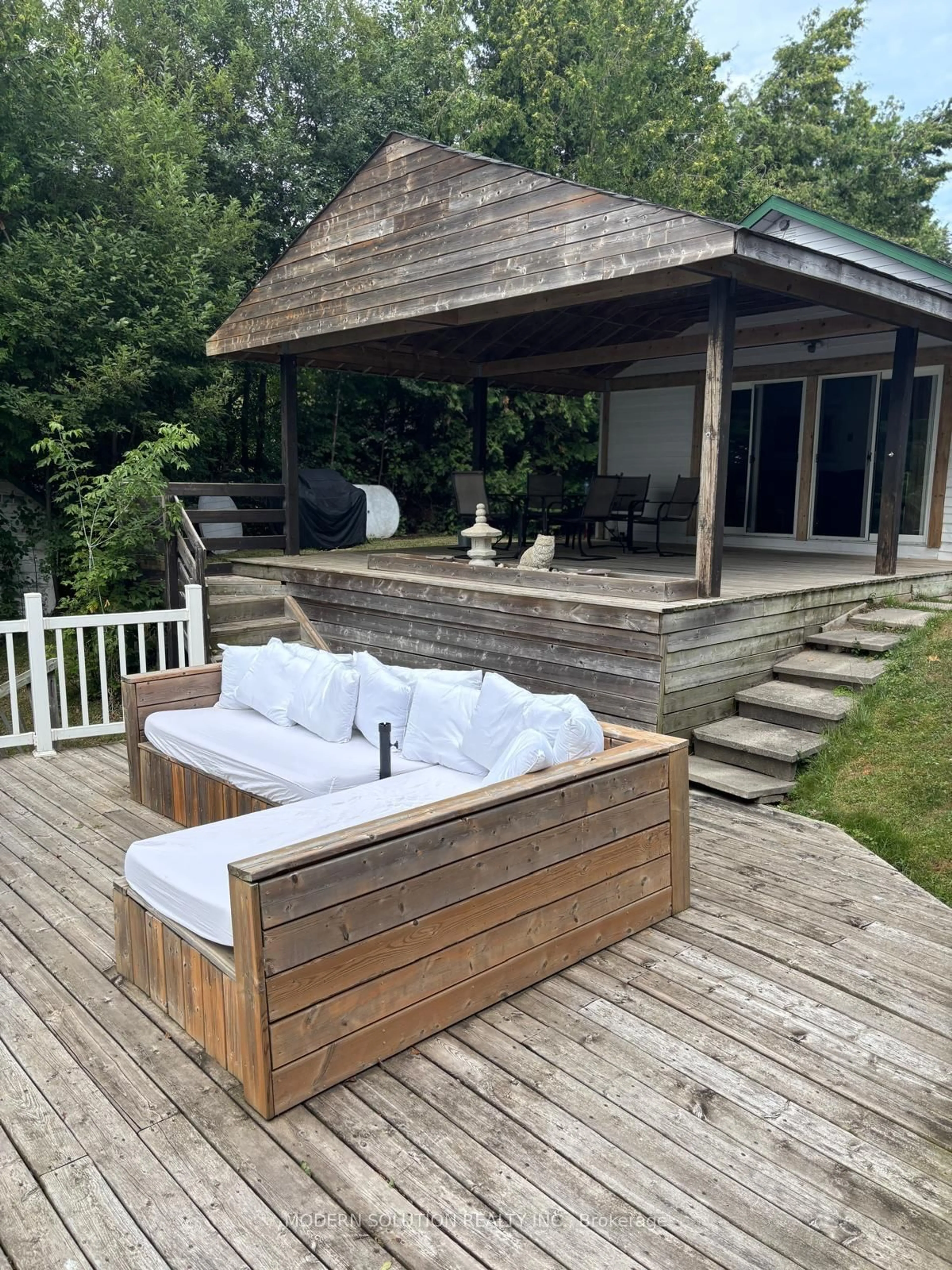 Patio, water/lake/river/ocean view for 24010 Thorah Park Blvd, Brock Ontario L0K 1A0