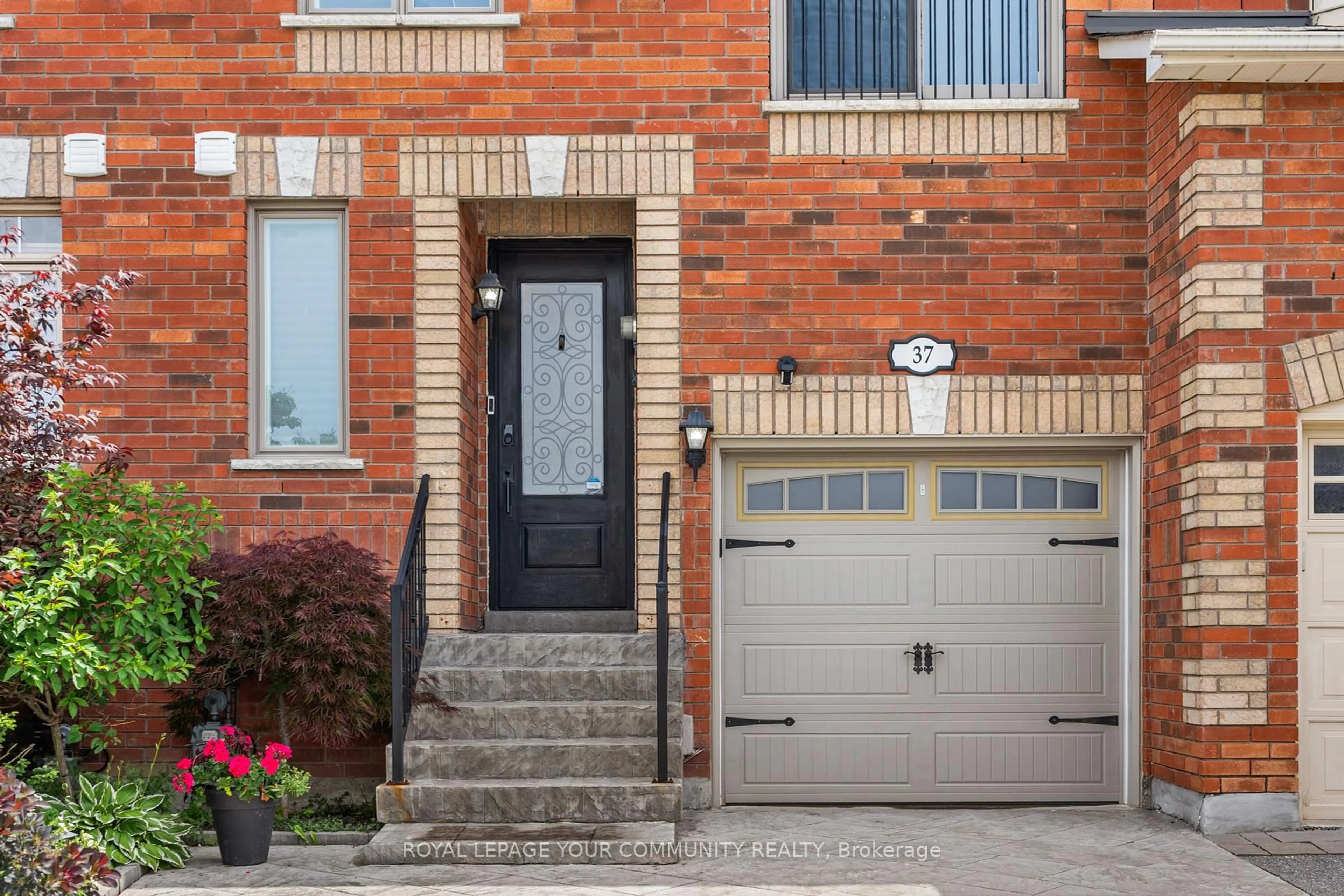 Home with brick exterior material, street for 37 Copperstone Cres, Richmond Hill Ontario L4S 2C5