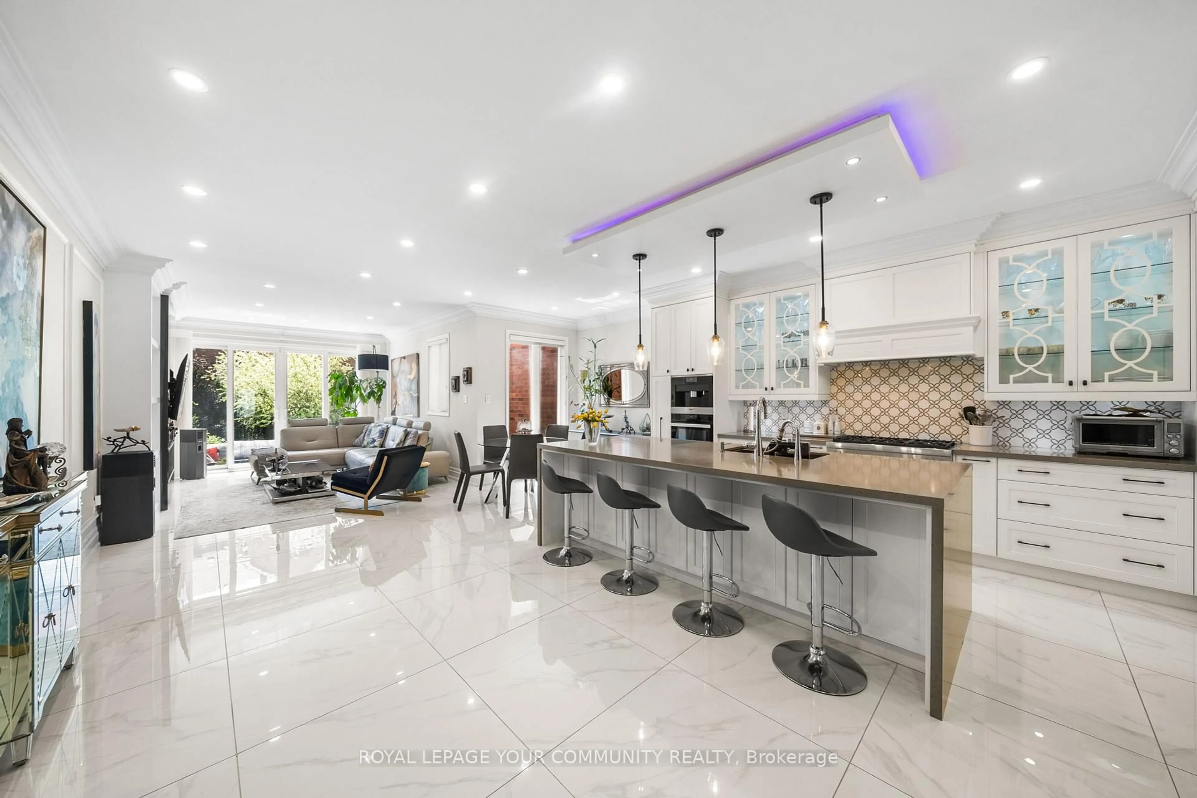 Contemporary kitchen, ceramic/tile floor for 37 Copperstone Cres, Richmond Hill Ontario L4S 2C5