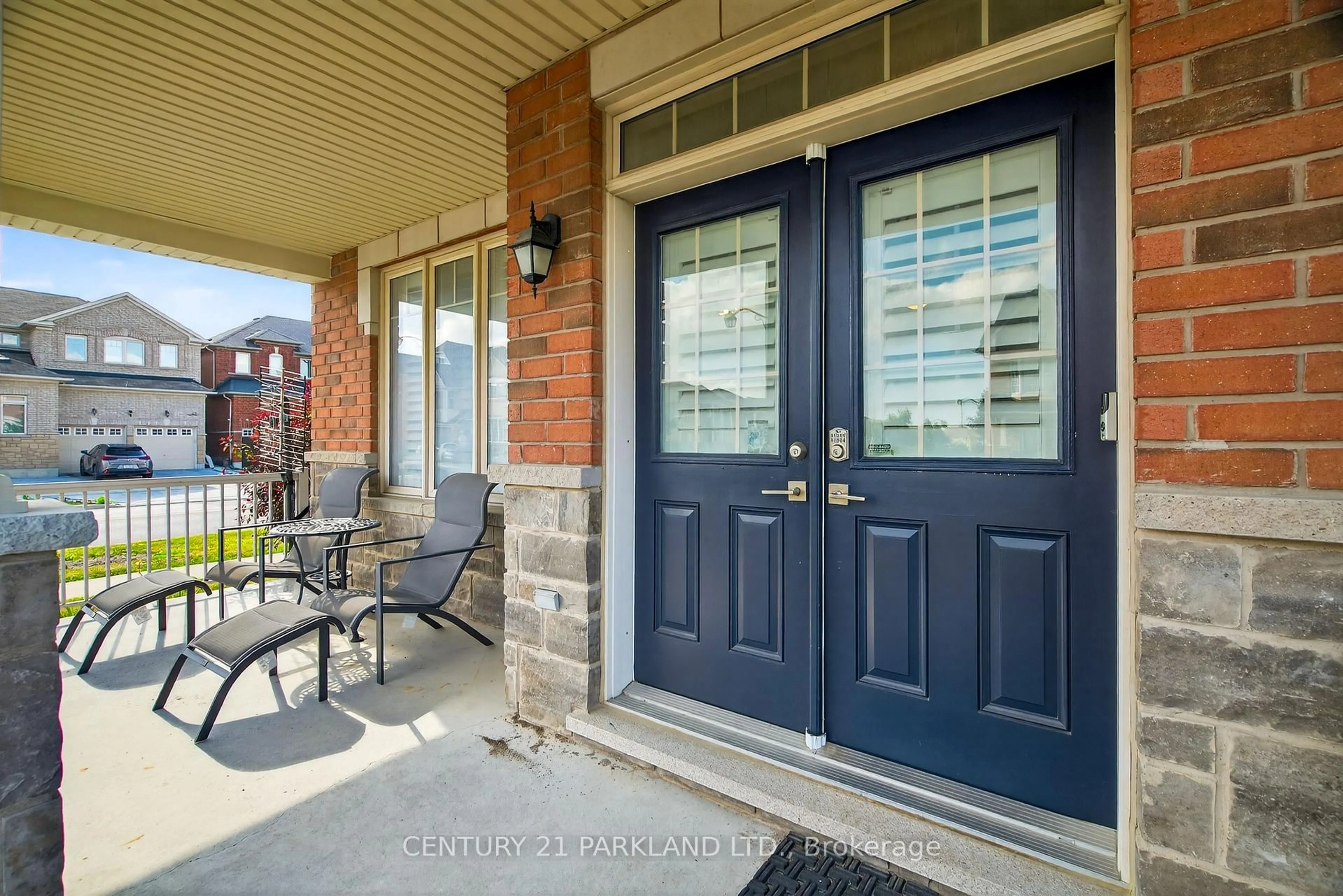 Indoor entryway for 2 Farmhouse Cres, Richmond Hill Ontario L4E 0J9