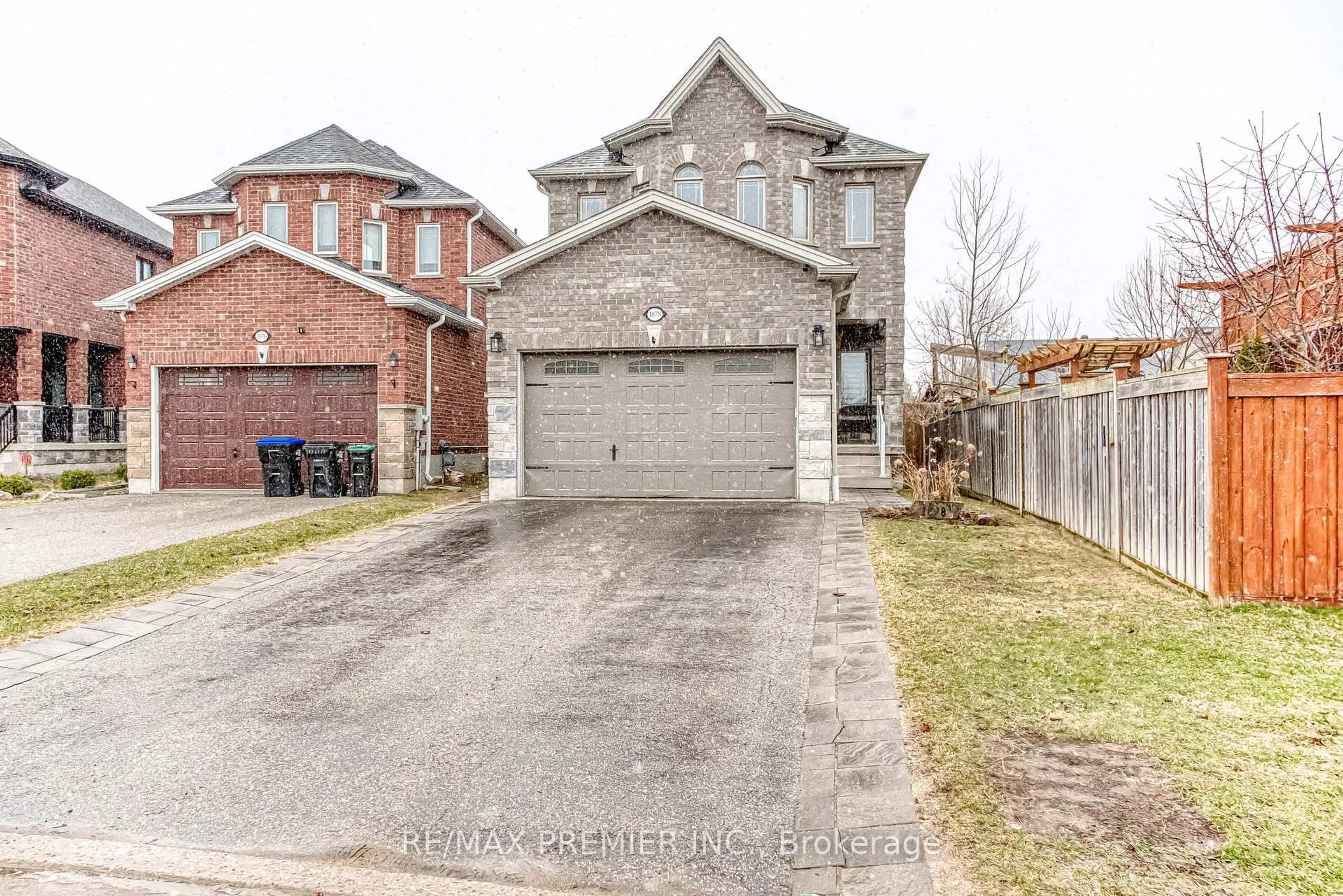 Home with brick exterior material, street for 1878 Lamstone St, Innisfil Ontario L9S 4Z8
