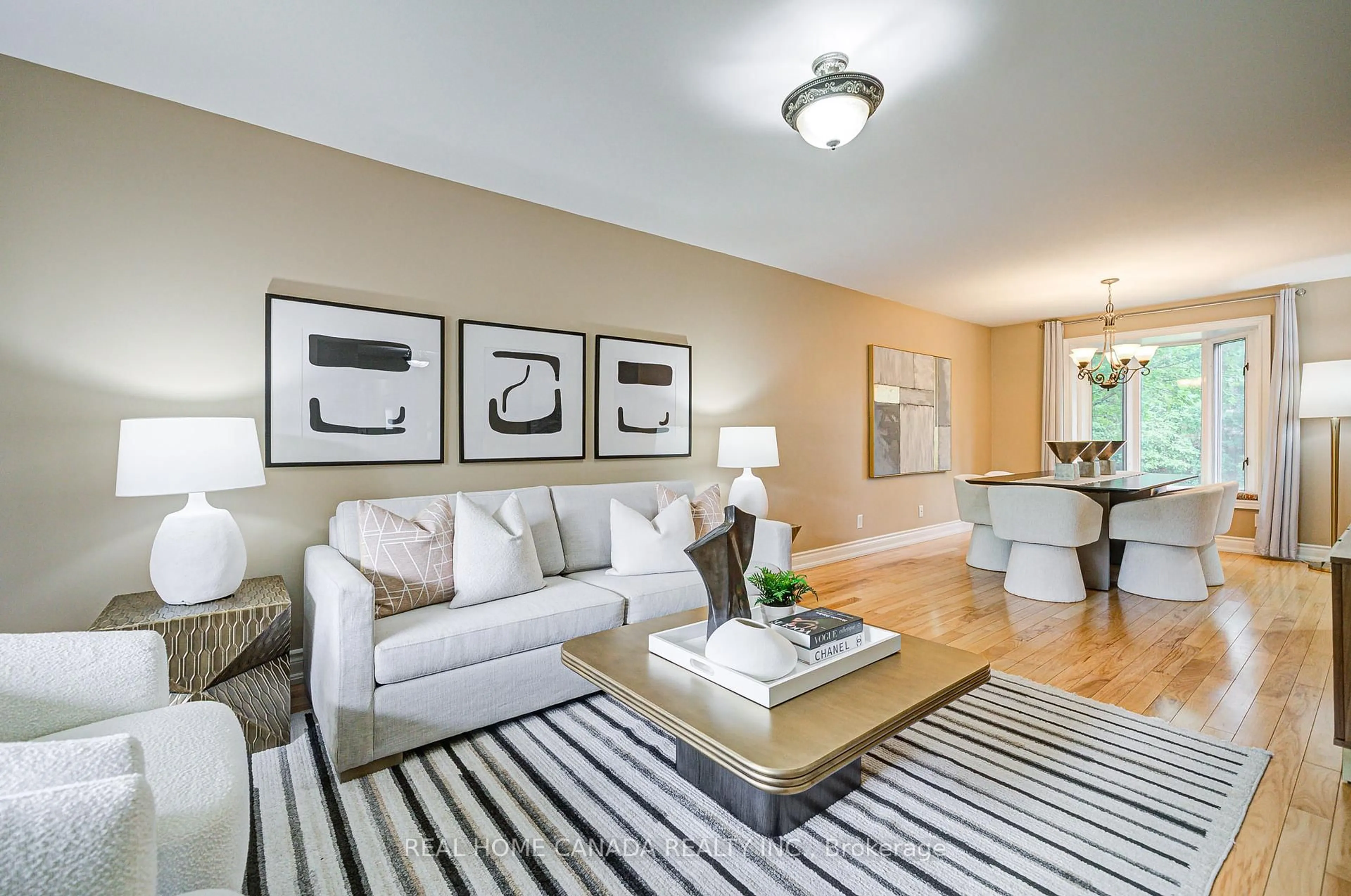 Living room with furniture, unknown for 22 Chant Cres, Markham Ontario L3R 1Y8