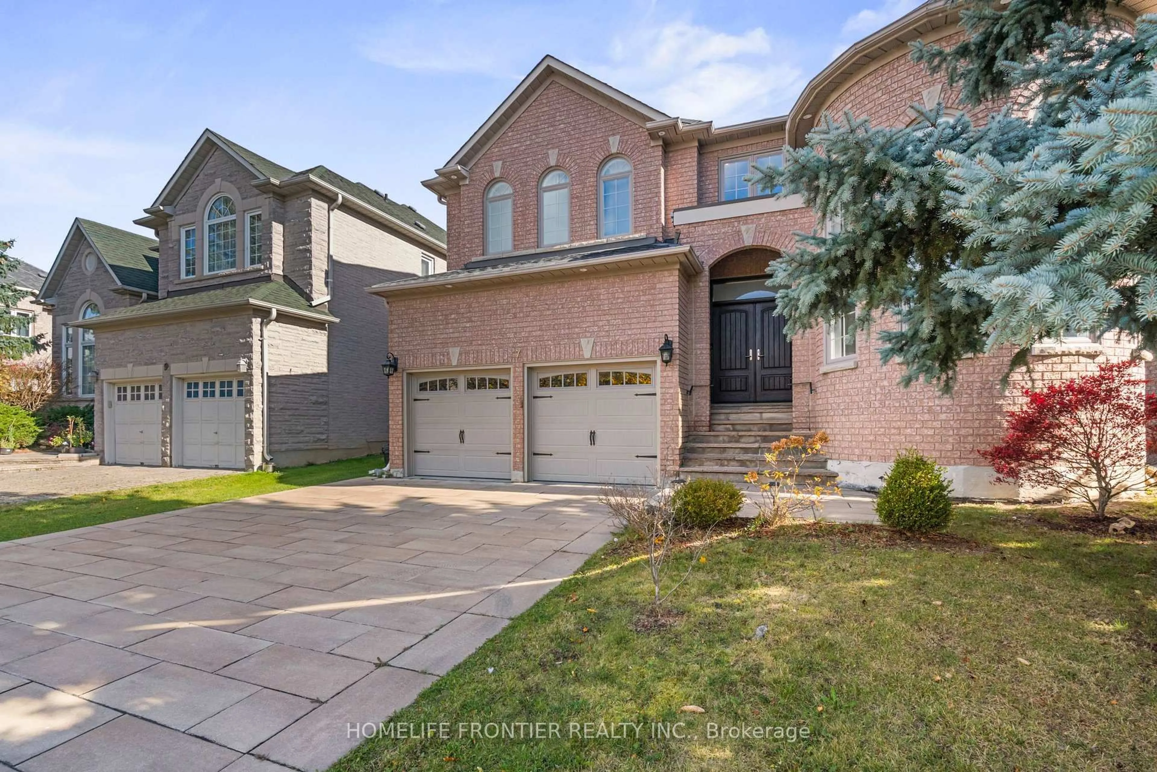 Home with brick exterior material, street for 7 Edenbrook Cres, Richmond Hill Ontario L4B 4B5