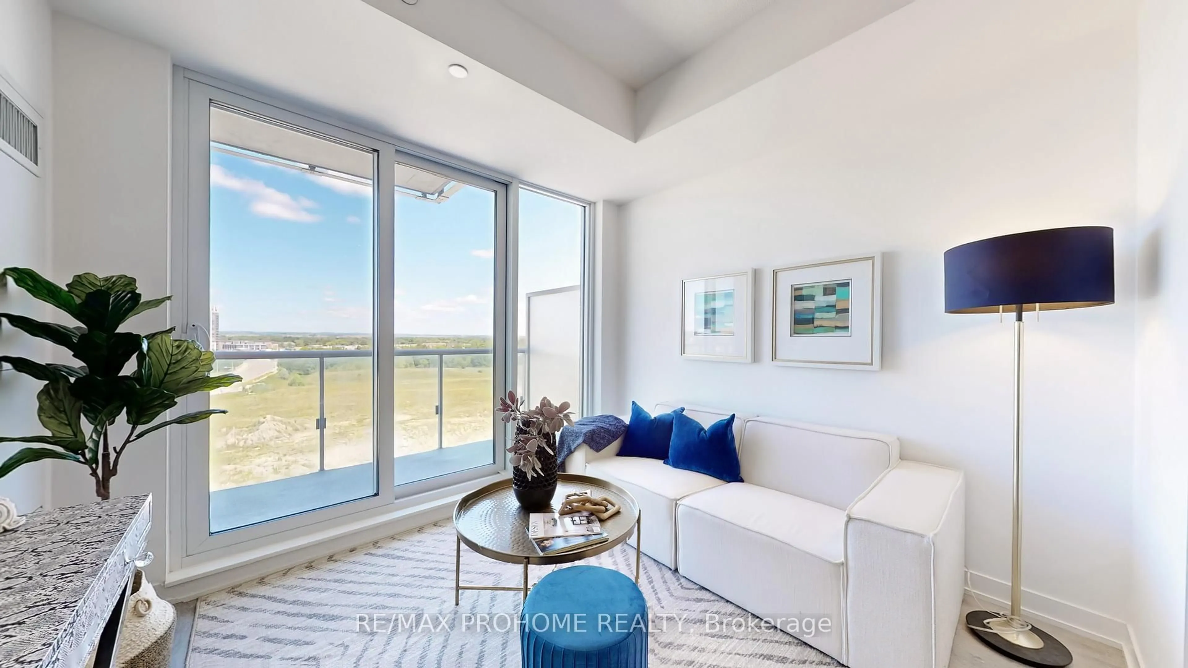 Living room with furniture, unknown for 292 Verdale Crossing #909, Markham Ontario L6G 0H6