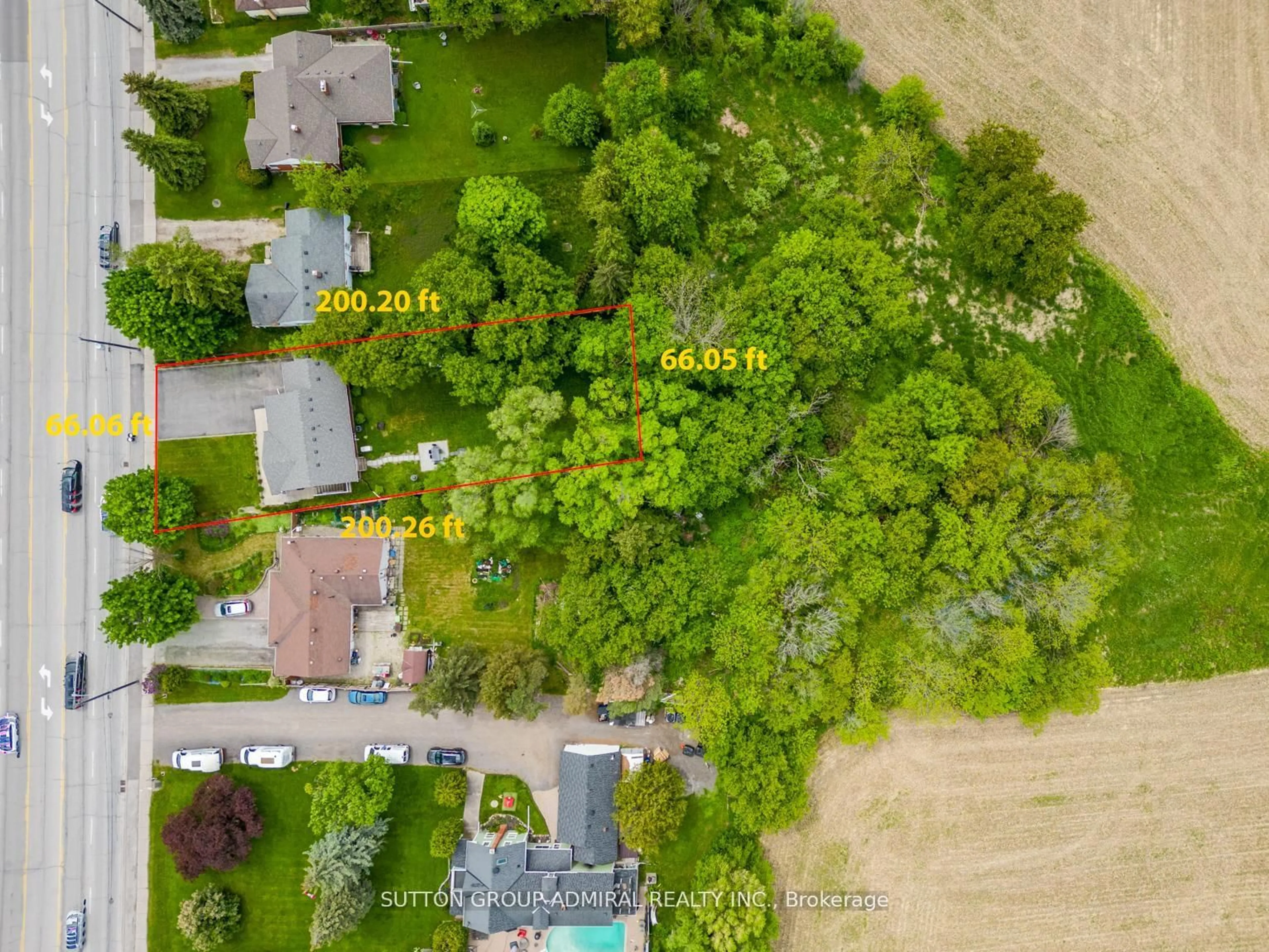 A pic from outside/outdoor area/front of a property/back of a property/a pic from drone, forest/trees view for 18166 Leslie St, East Gwillimbury Ontario L9N 0M5