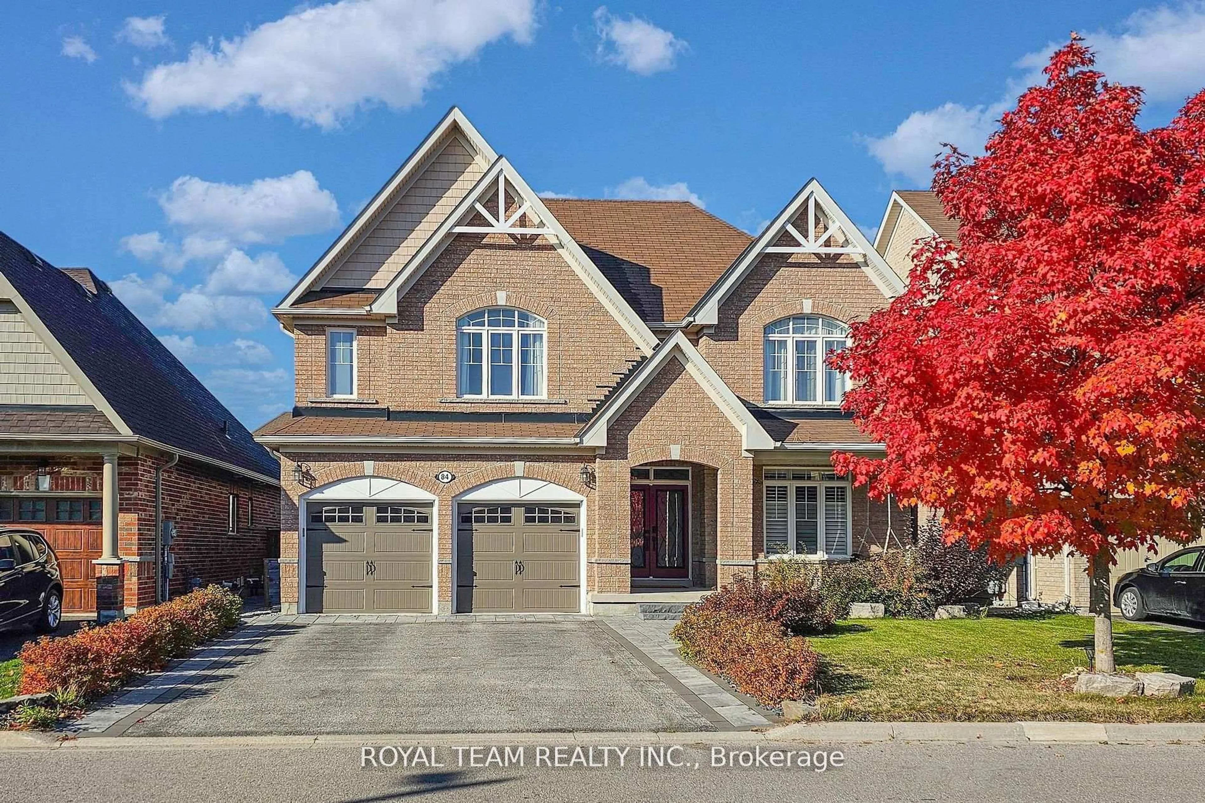 Home with brick exterior material, street for 84 Wyndham Circ, Georgina Ontario L0E 1R0