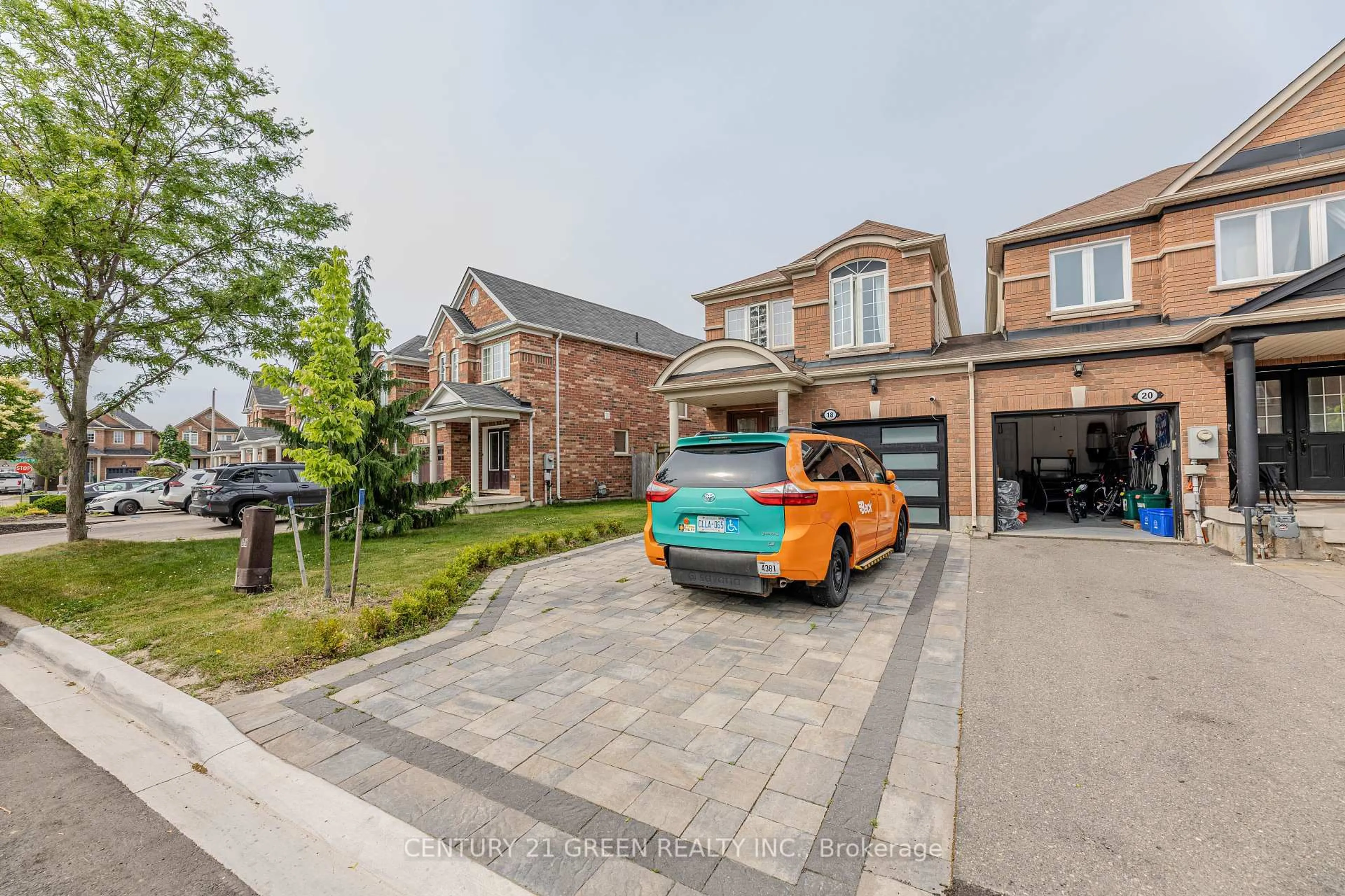 Unknown for 18 Summit Dr, Vaughan Ontario L4H 0K2