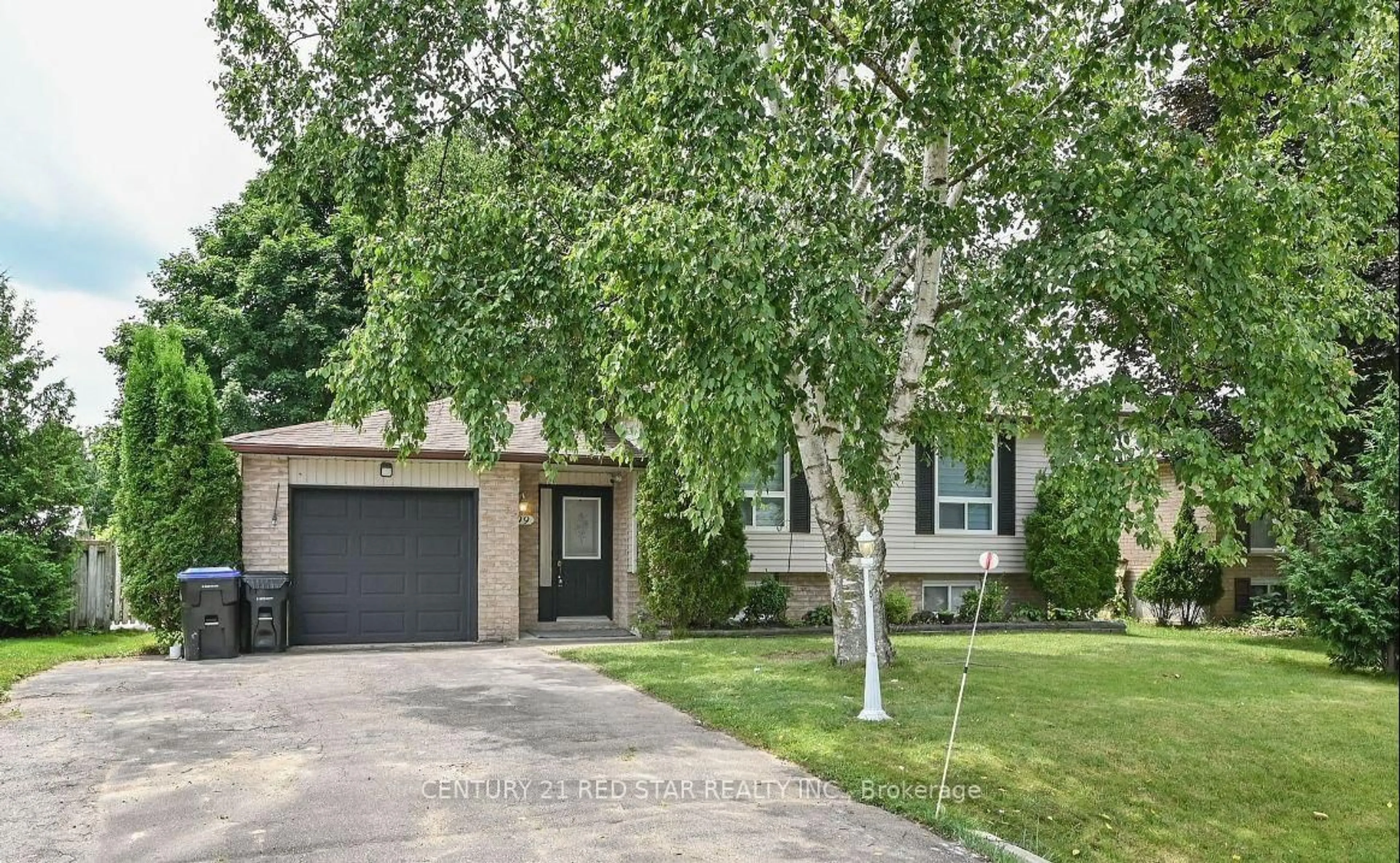 Home with vinyl exterior material, street for 99 Boyne Cres, New Tecumseth Ontario L9R 1K2