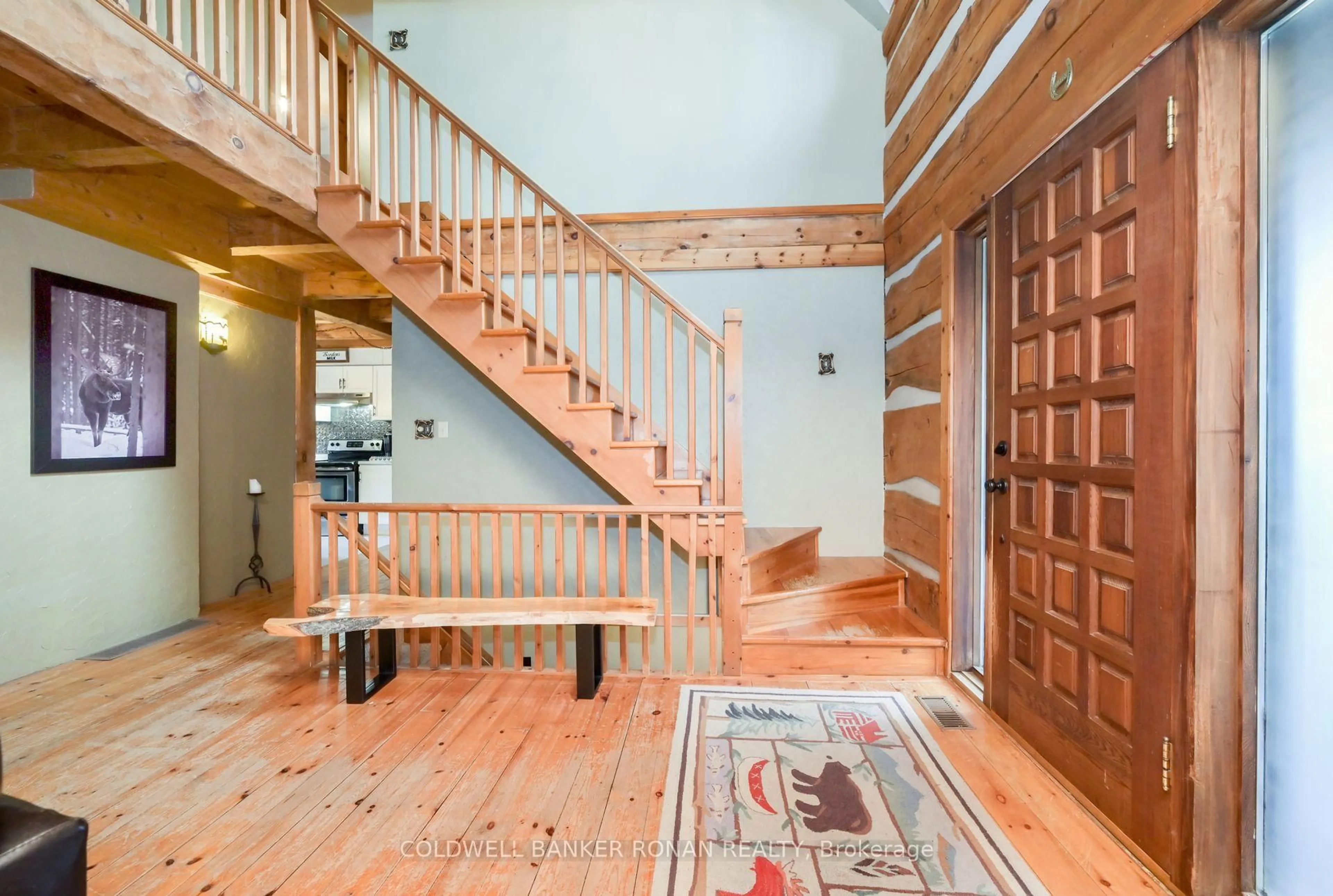Indoor foyer for 71 Forest Hill Dr, Adjala-Tosorontio Ontario L0M 1J0
