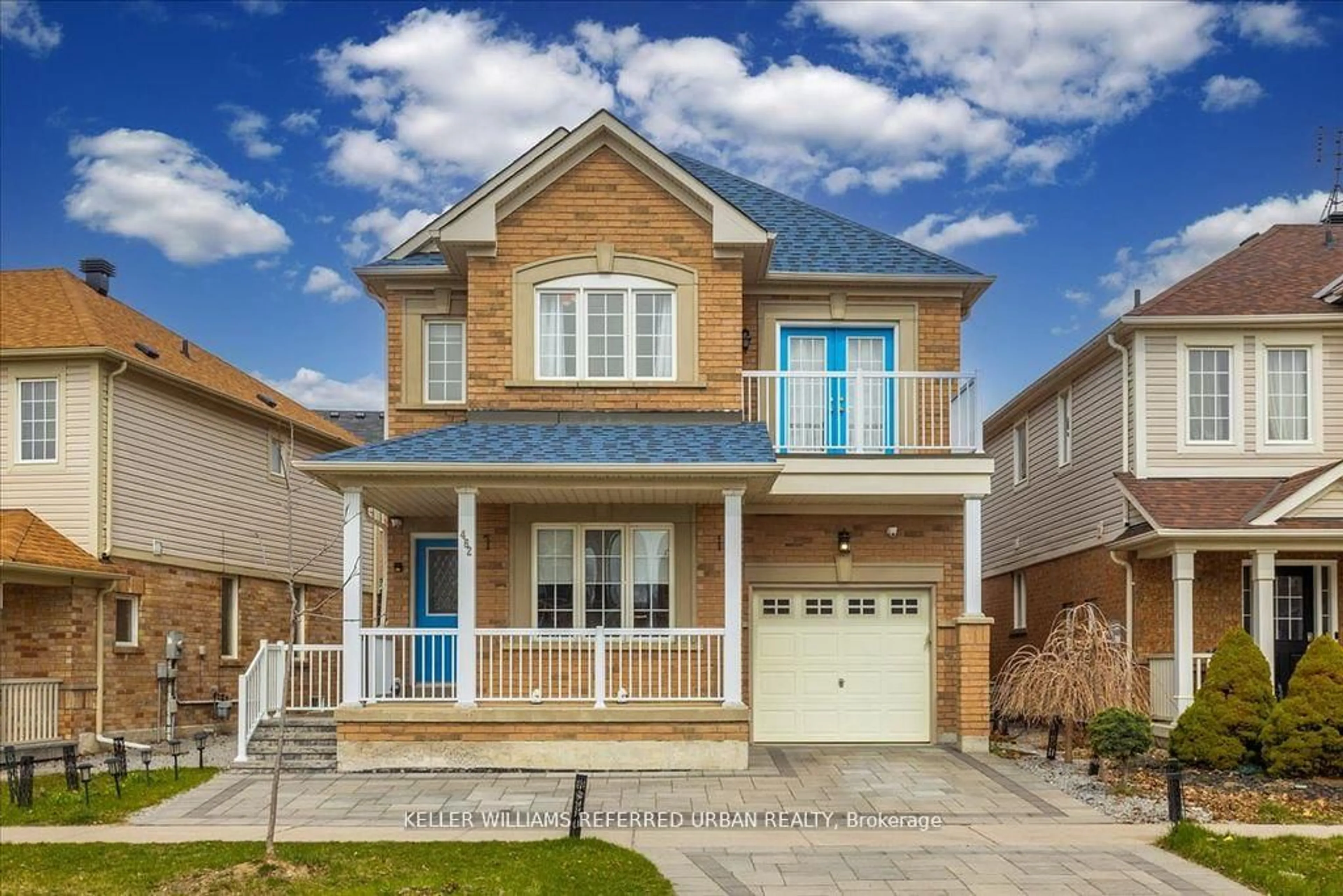 Home with brick exterior material, street for 462 Reeves Way Blvd, Whitchurch-Stouffville Ontario L4A 0H2