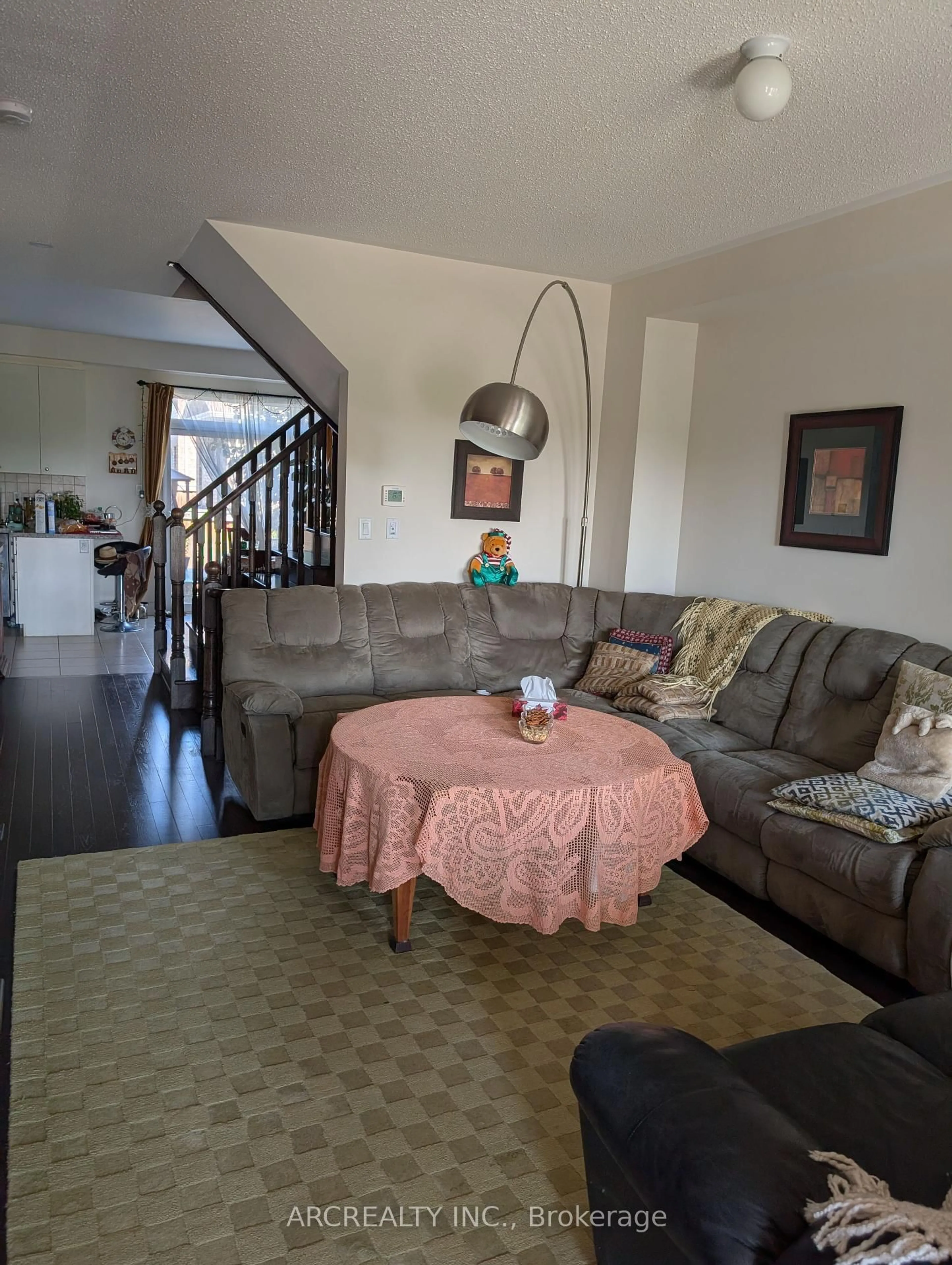 Living room with furniture, unknown for 46 Betony Dr, Richmond Hill Ontario L4E 0V6
