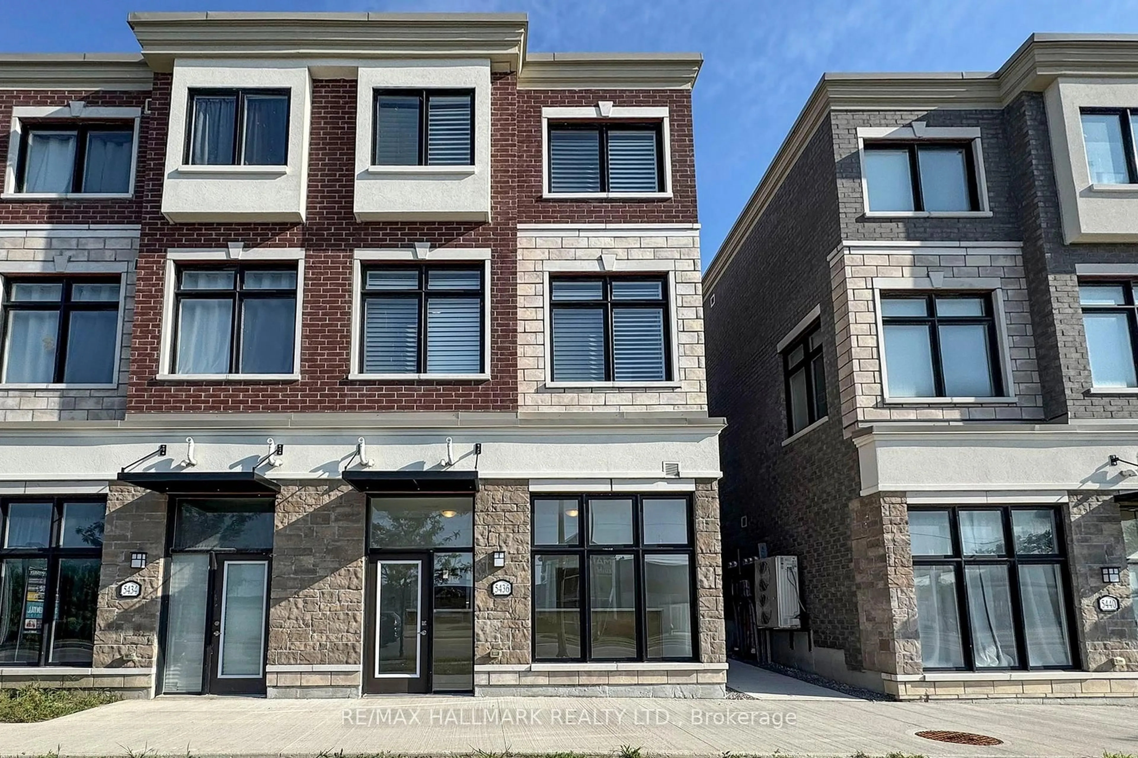 Home with brick exterior material, street for 5436 Main St, Whitchurch-Stouffville Ontario L4A 4W8