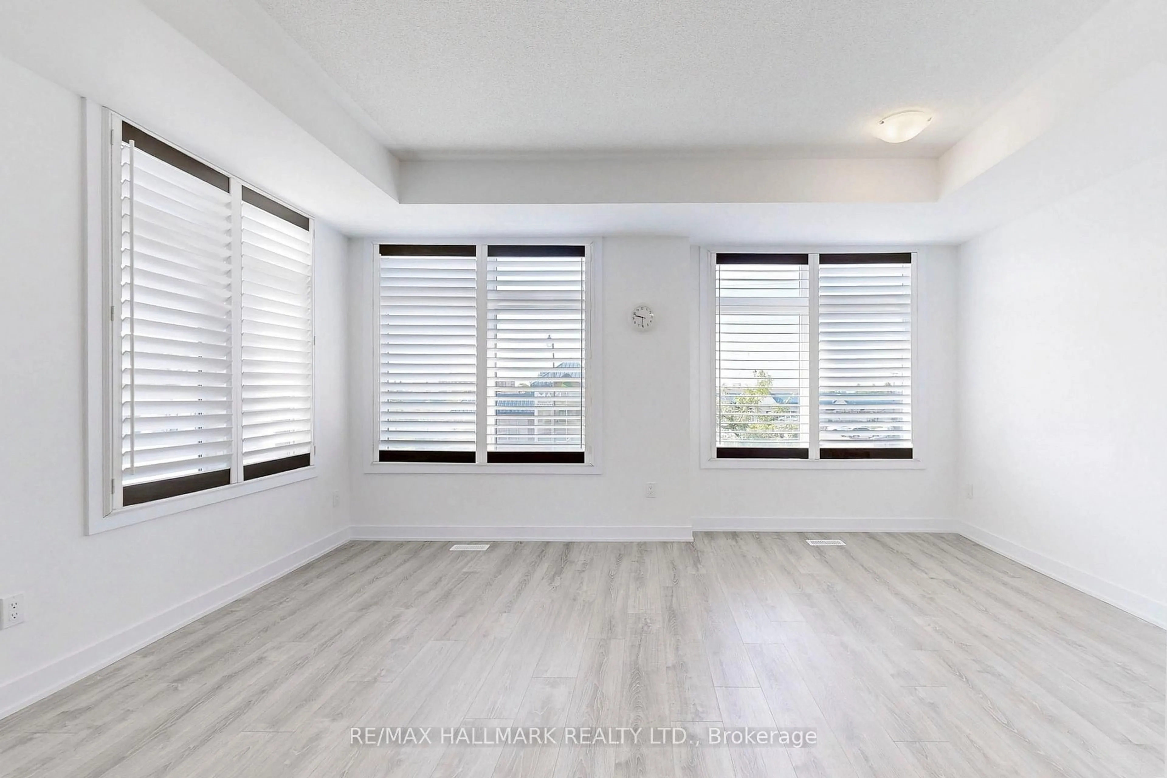 A pic of a room for 5436 Main St, Whitchurch-Stouffville Ontario L4A 4W8
