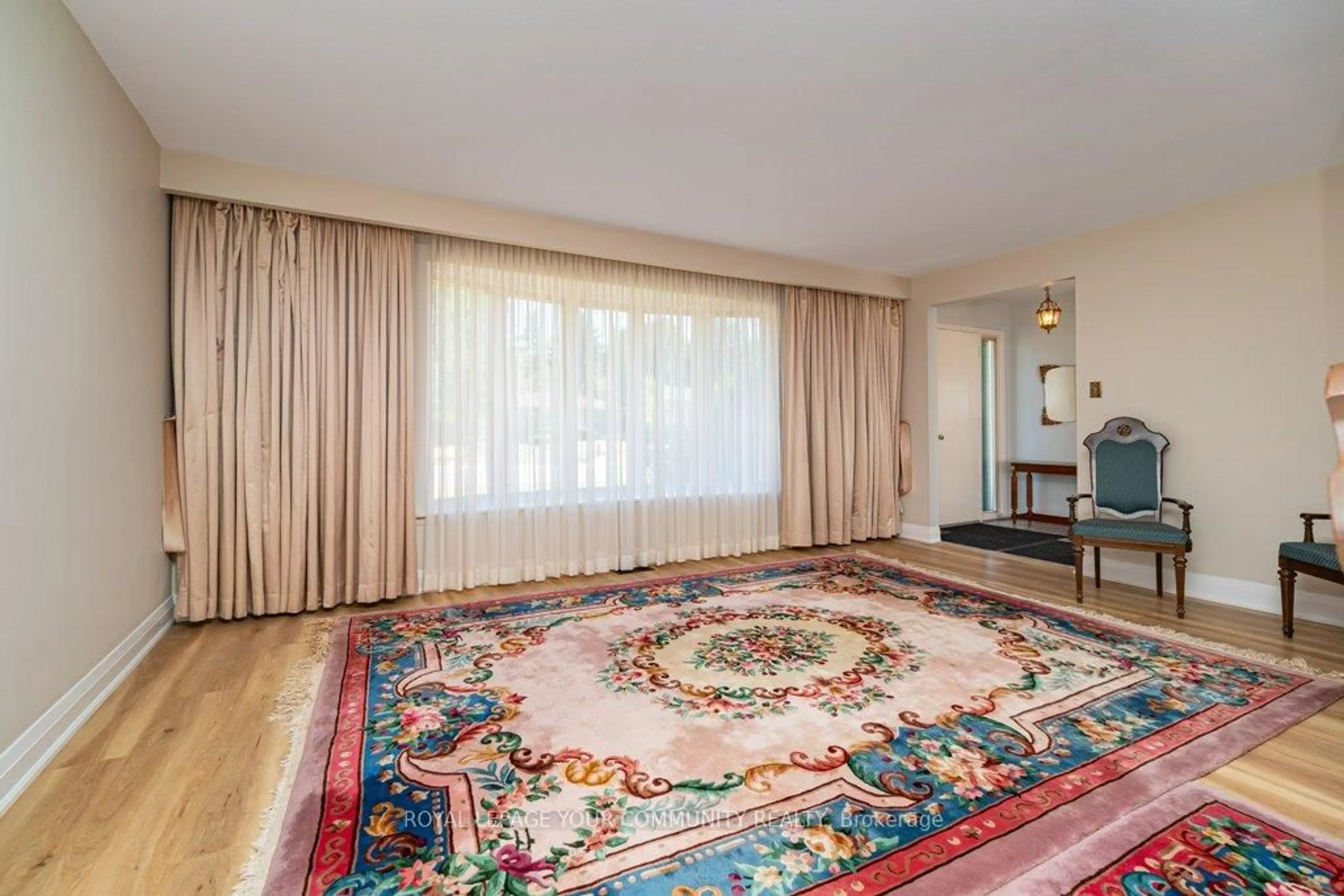 Unknown for 15 Stornoway Cres, Markham Ontario L3T 3X8