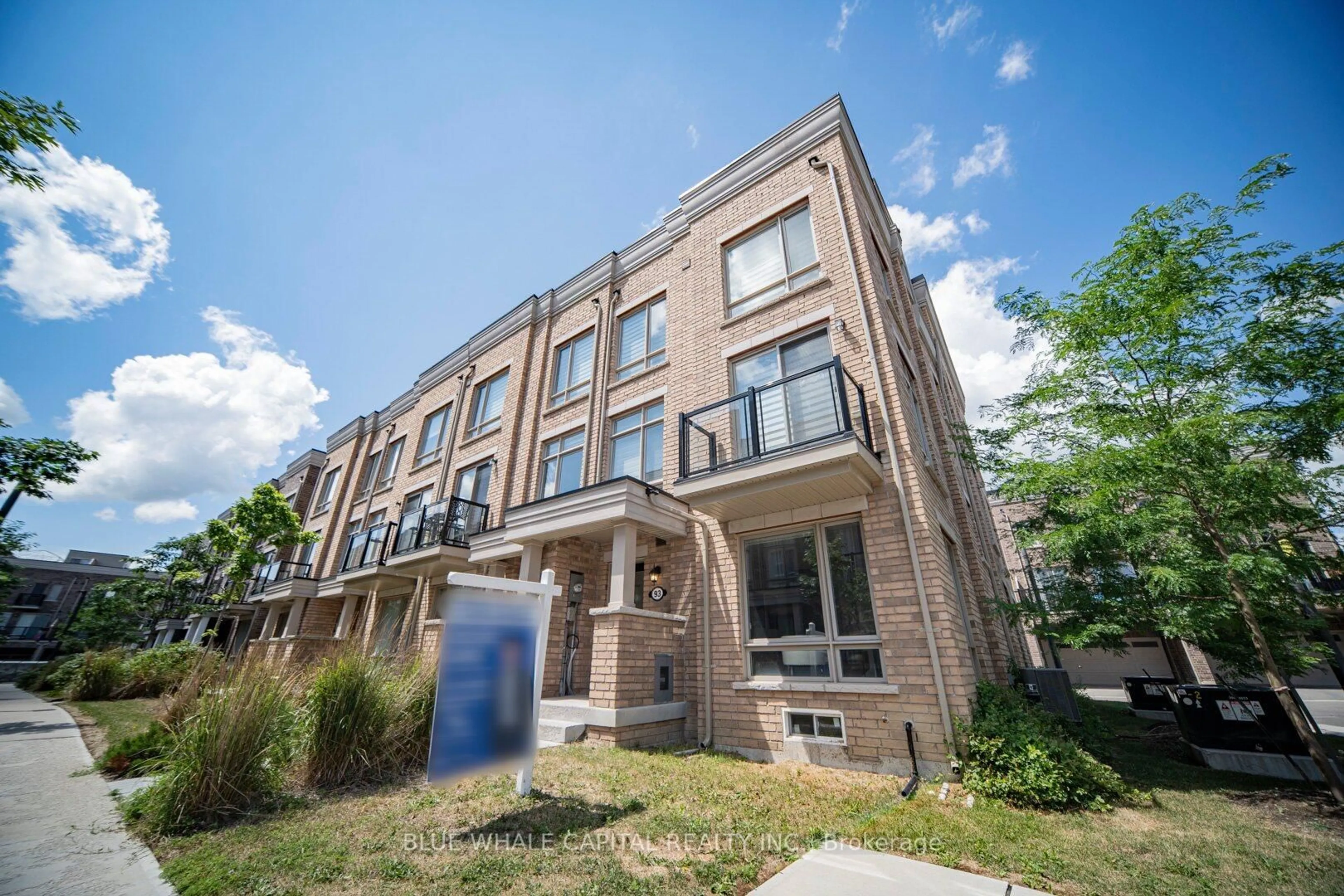 Home with brick exterior material, building for 93 Drover Circ, Whitchurch-Stouffville Ontario L4A 4X2