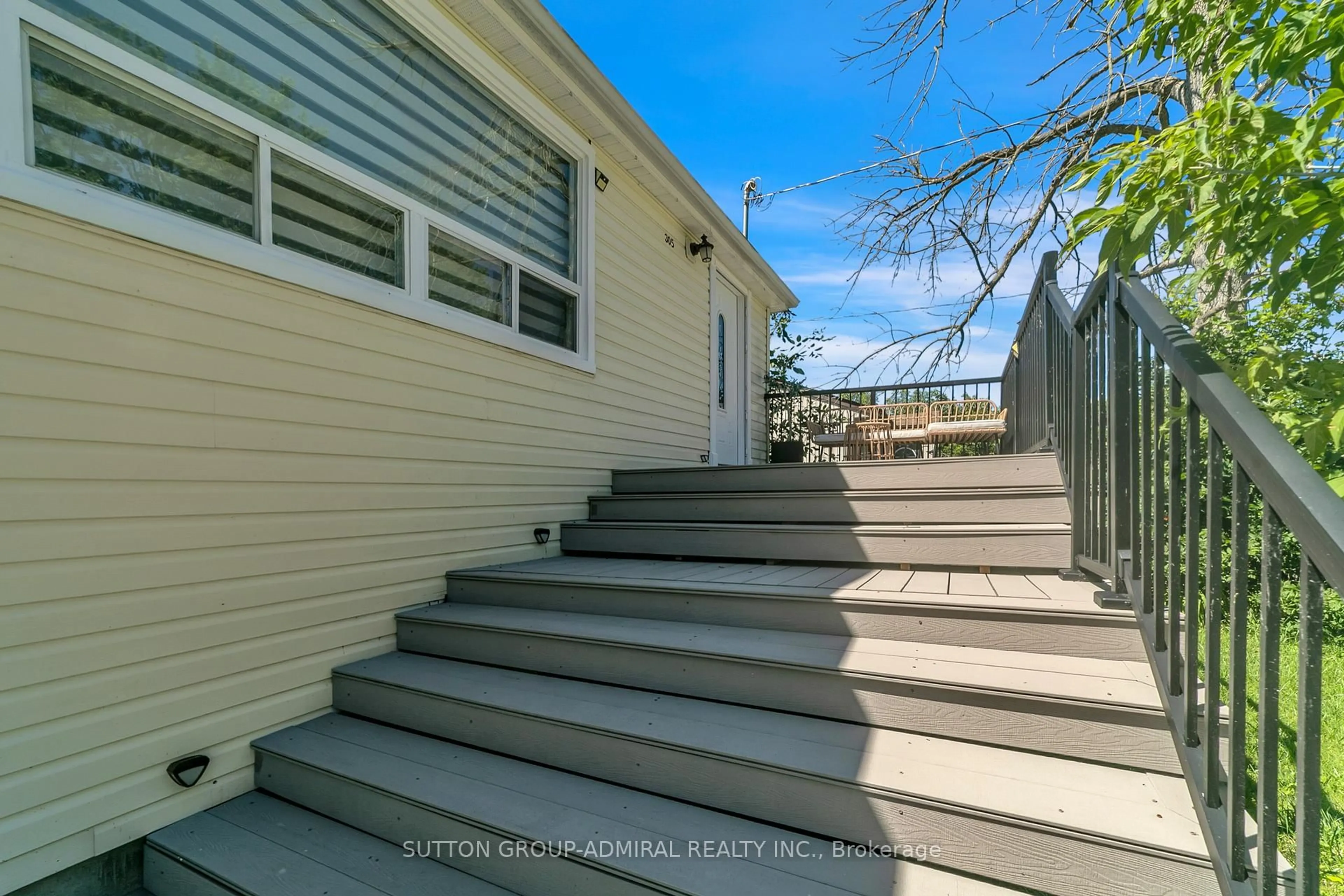Unknown for 305 Kenwood Ave, Georgina Ontario L4P 2X6