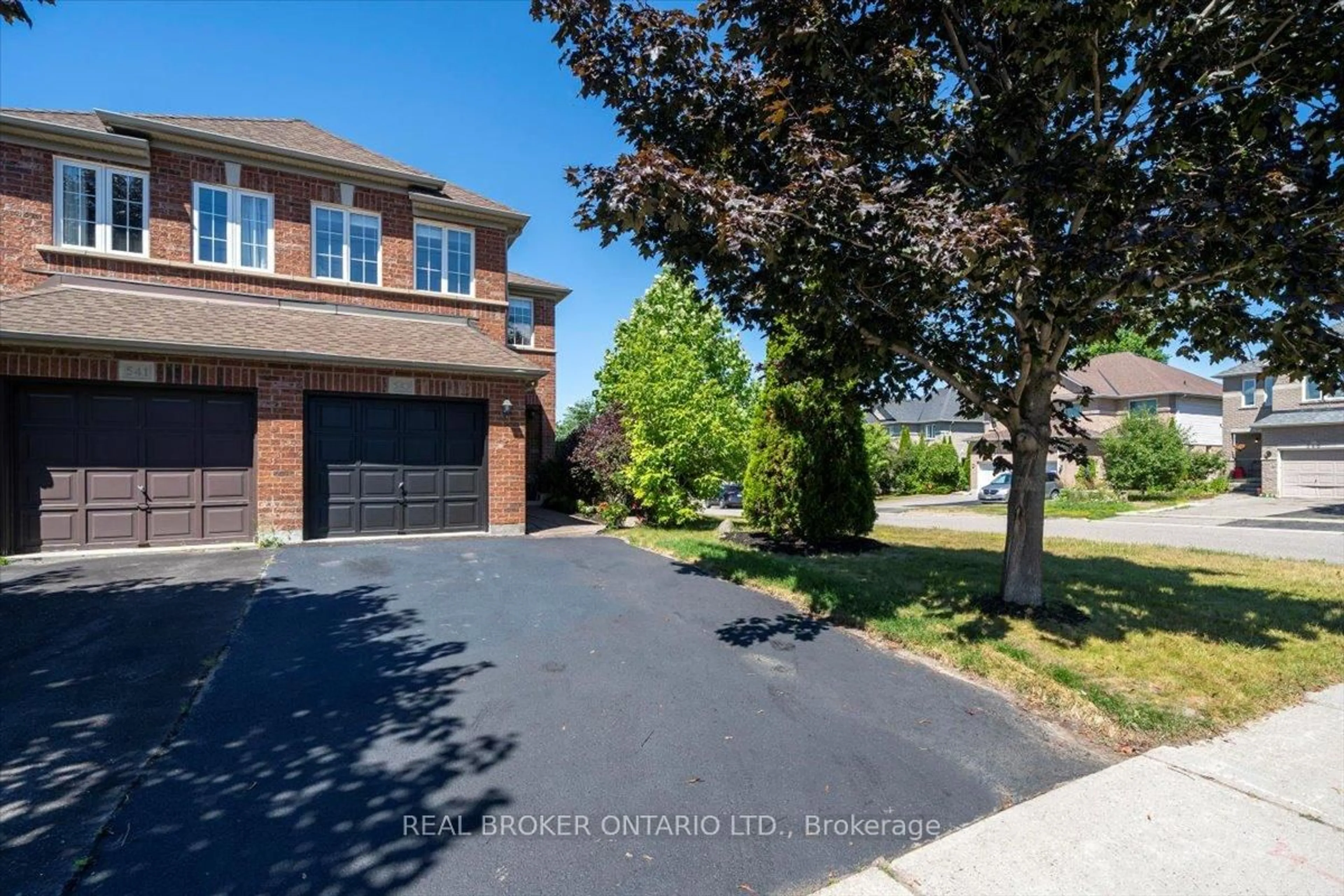 Unknown for 543 Heddle Cres, Newmarket Ontario L3X 2K7