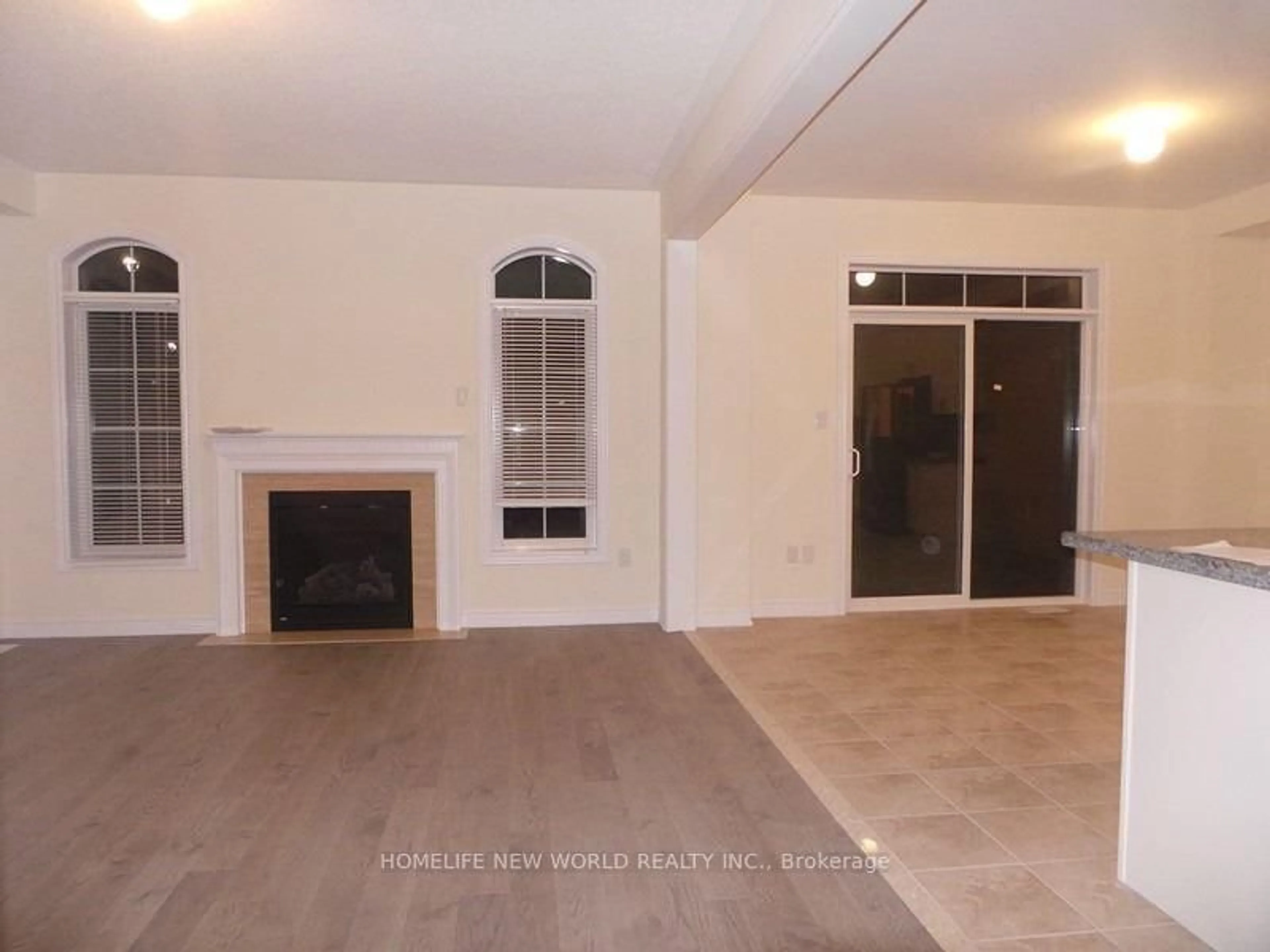 A pic of a room for 2 Falconridge Terr, East Gwillimbury Ontario L9N 0R2