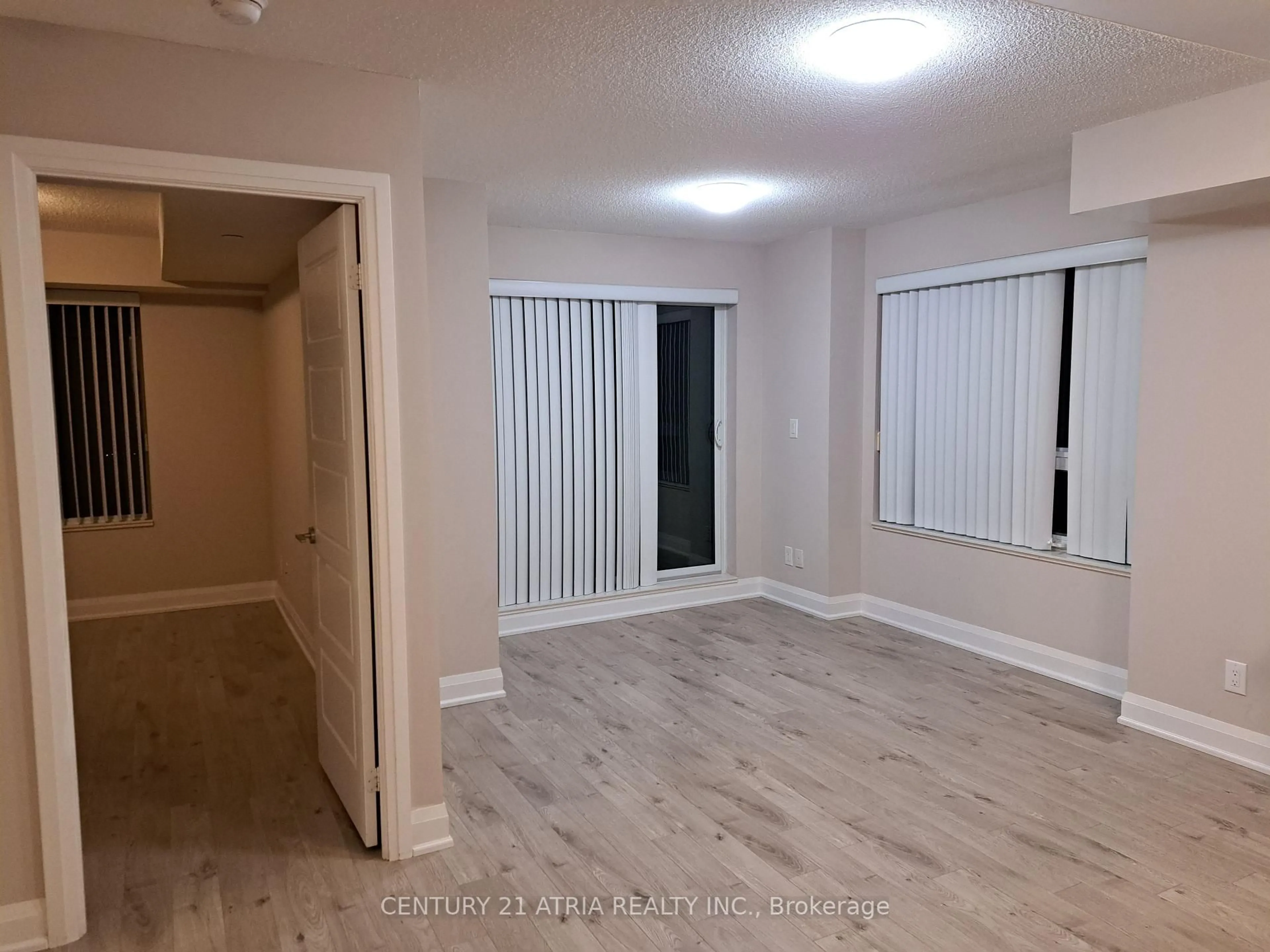 A pic of a room for 1 Uptown Dr #517, Markham Ontario L3R 5C1