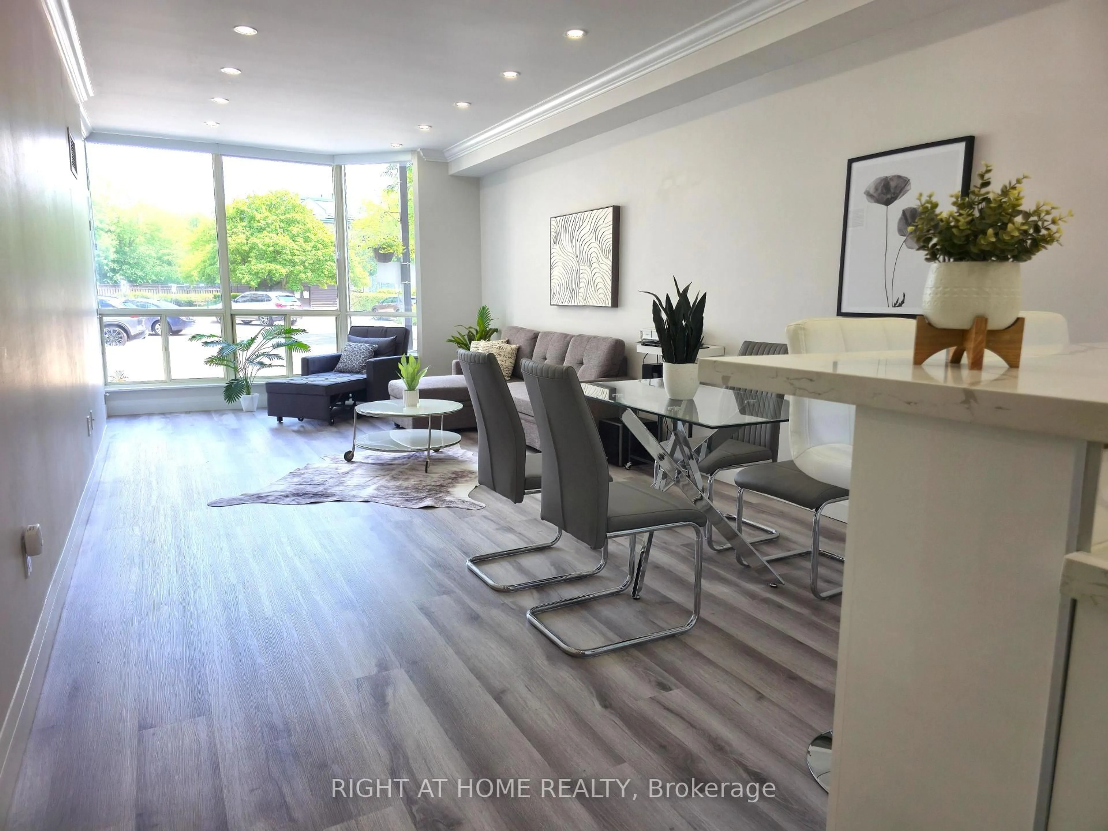 Unknown for 309 Major Mackenzie Dr #115, Richmond Hill Ontario L4C 9V5