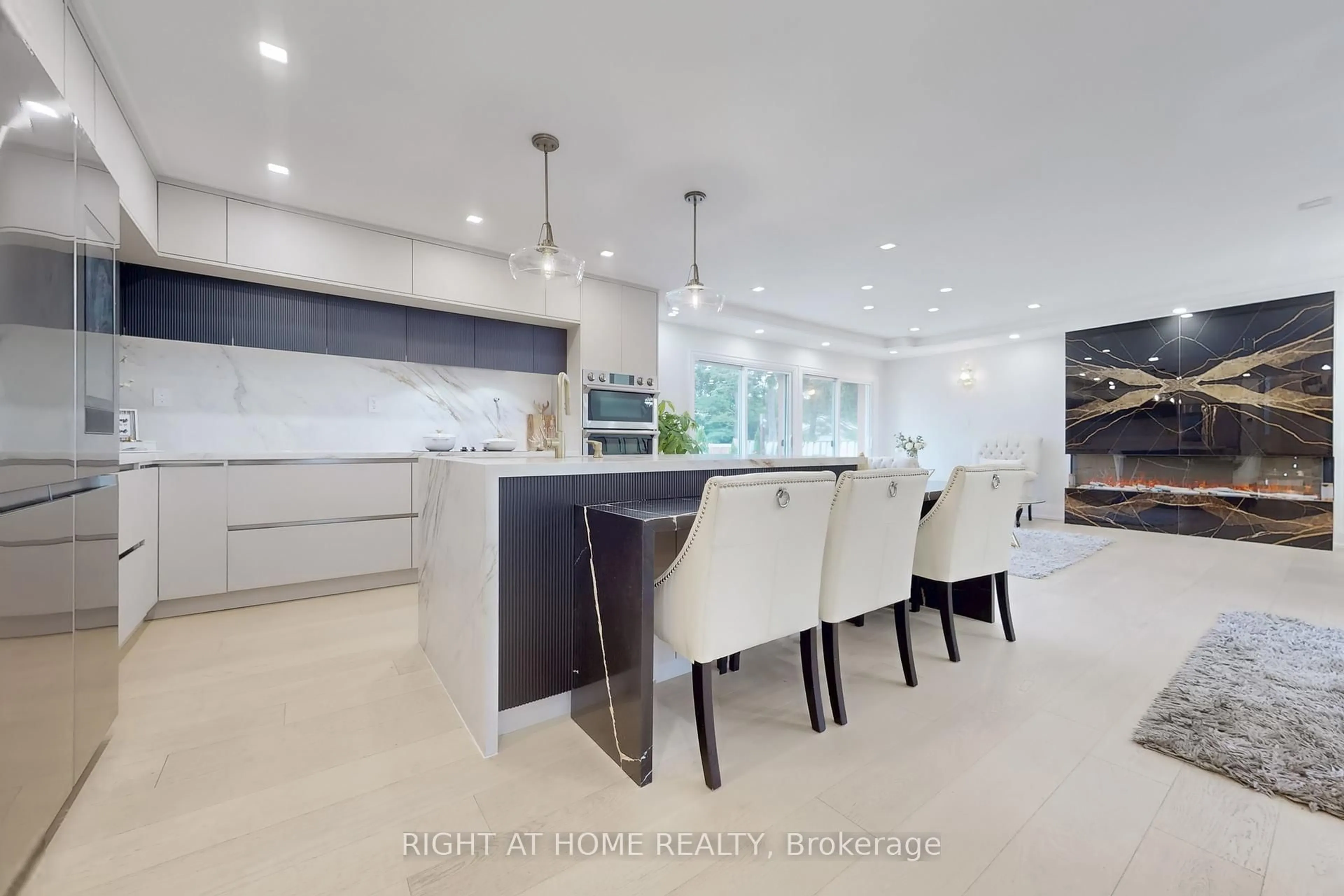 Contemporary kitchen, ceramic/tile floor for 388 Bouchier St, Georgina Ontario L4P 3C8