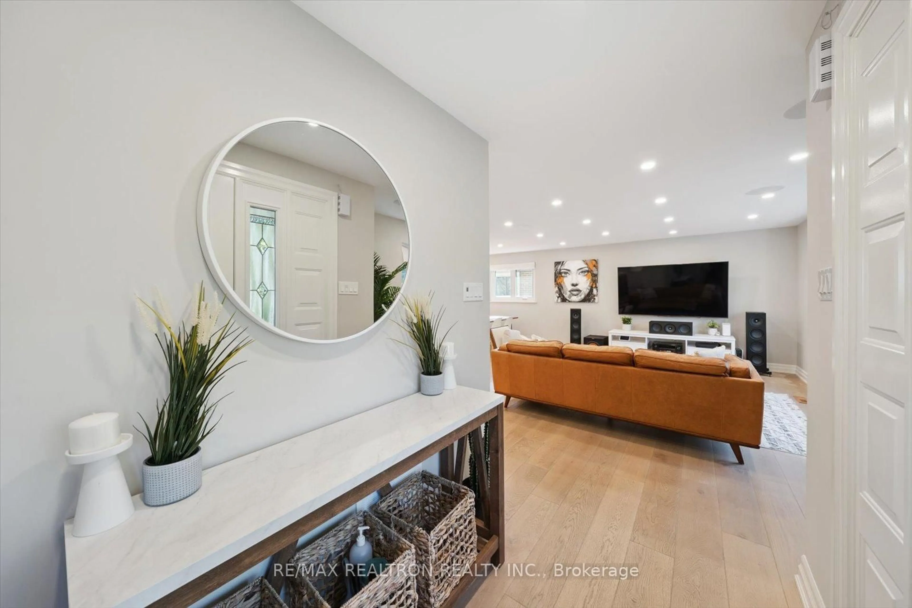 Unknown for 89 Devins Dr, Aurora Ontario L4G 2Z5