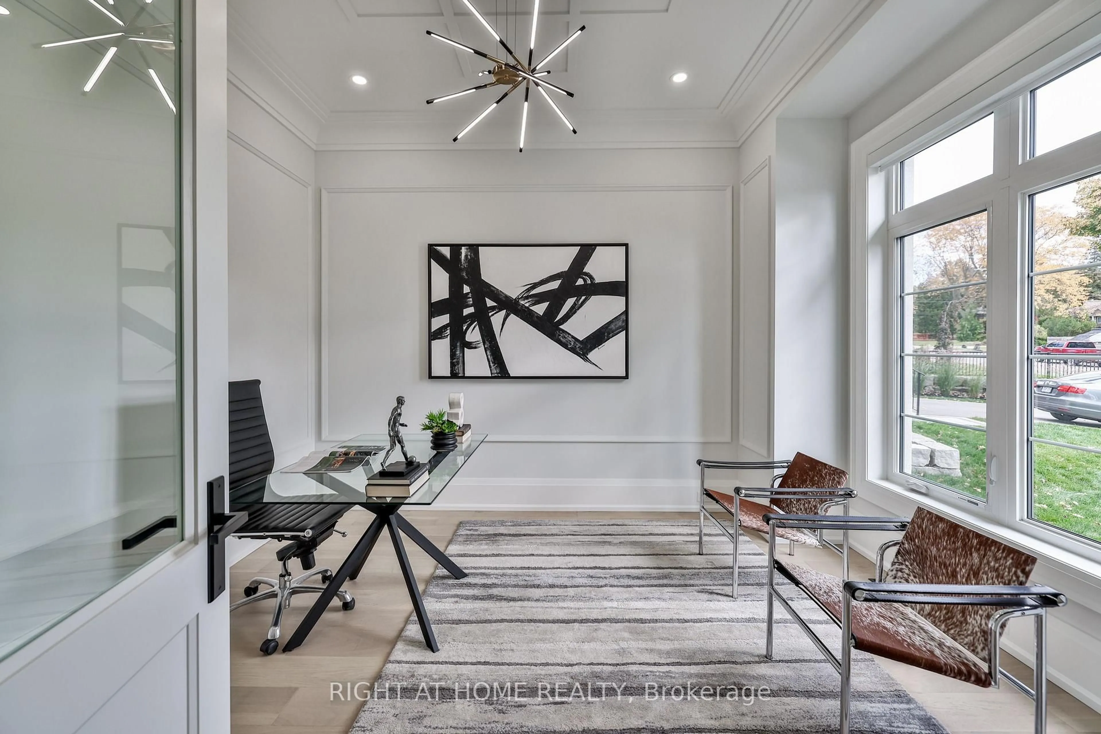 Indoor entryway for 8 Hughson Dr, Markham Ontario L3R 2T4