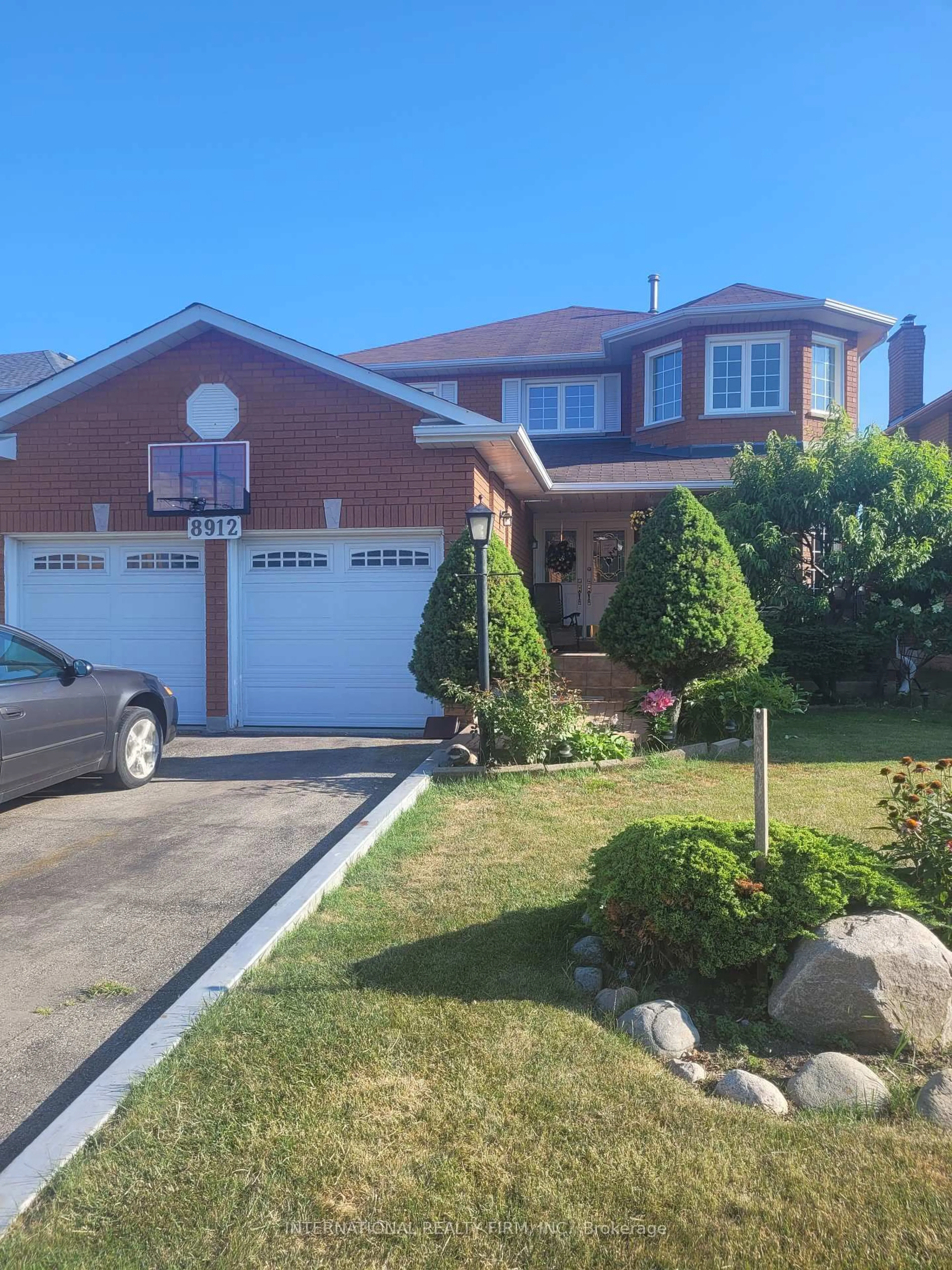 Home with vinyl exterior material, street for 8912 Martin Grove Rd, Vaughan Ontario L4H 1C3
