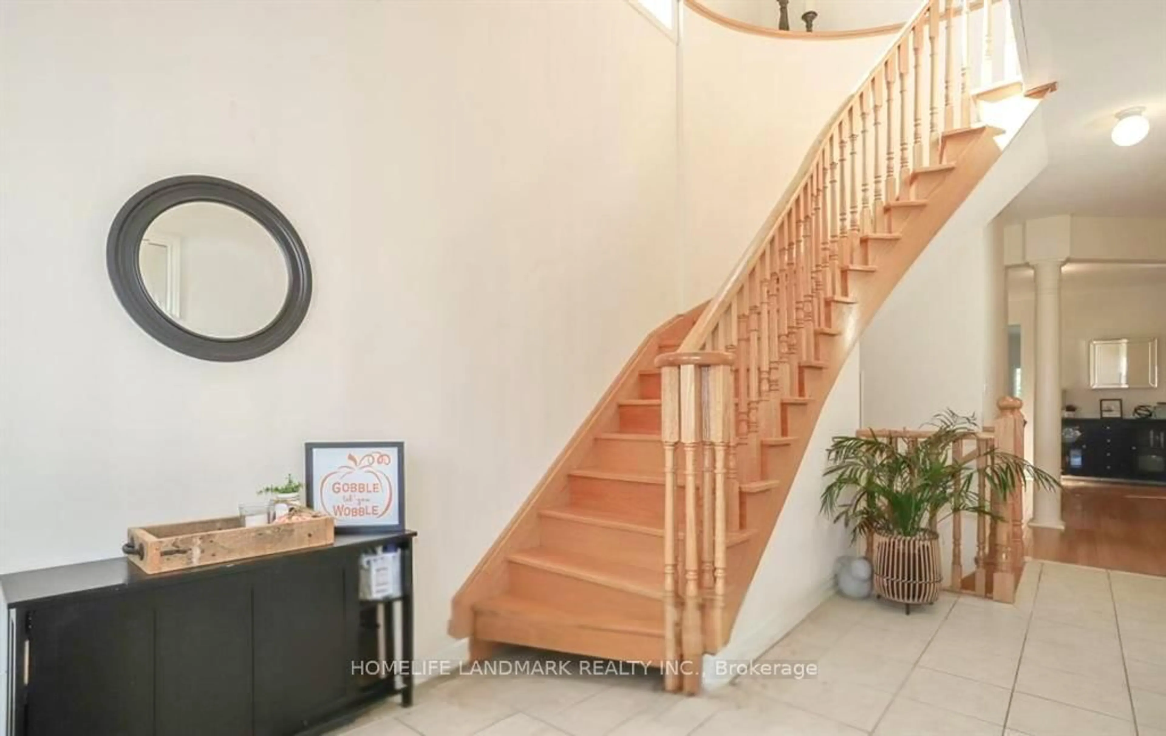 Unknown for 256 Greenwood Rd, Whitchurch-Stouffville Ontario L4A 4N8