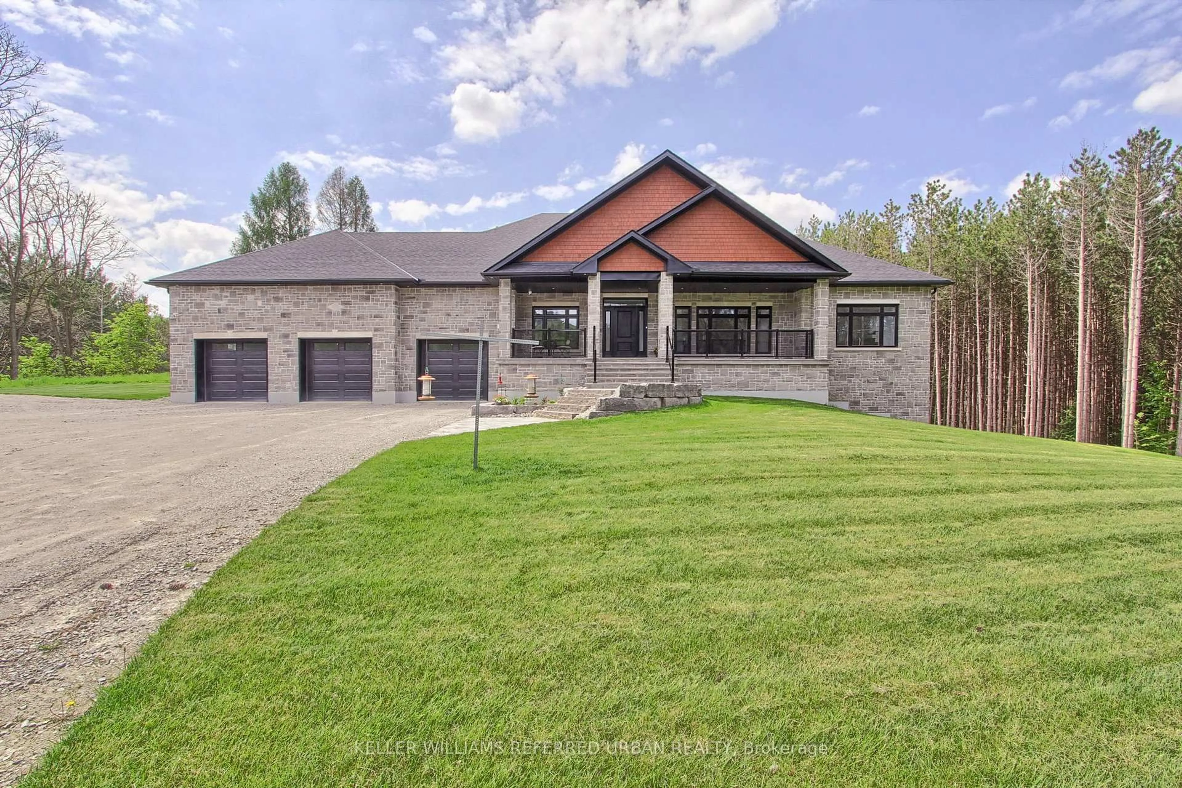 Home with brick exterior material, unknown for 2705 14th Line, Innisfil Ontario L0L 1R0