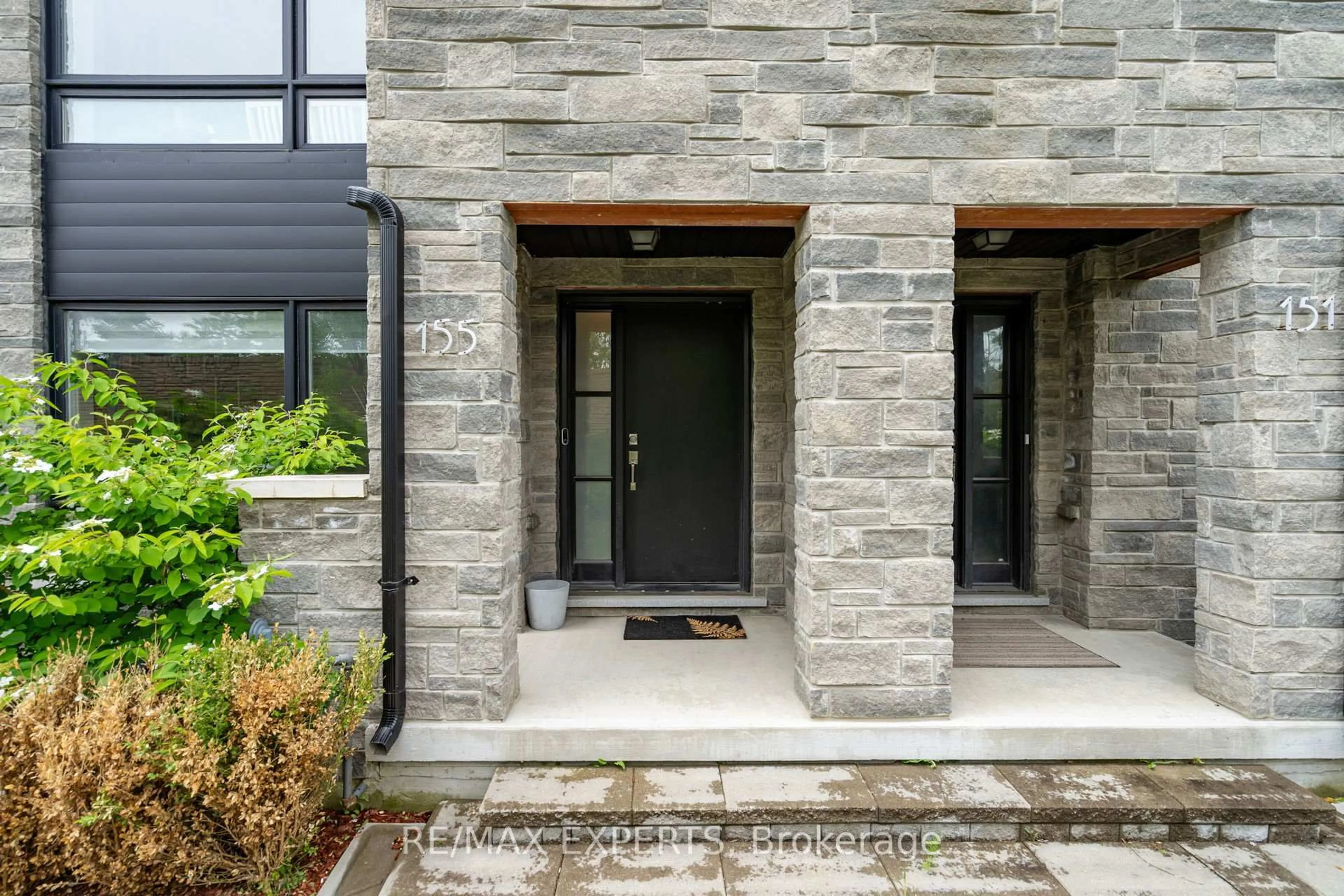 Indoor entryway for 155 Carpaccio Ave, Vaughan Ontario L4H 4R6