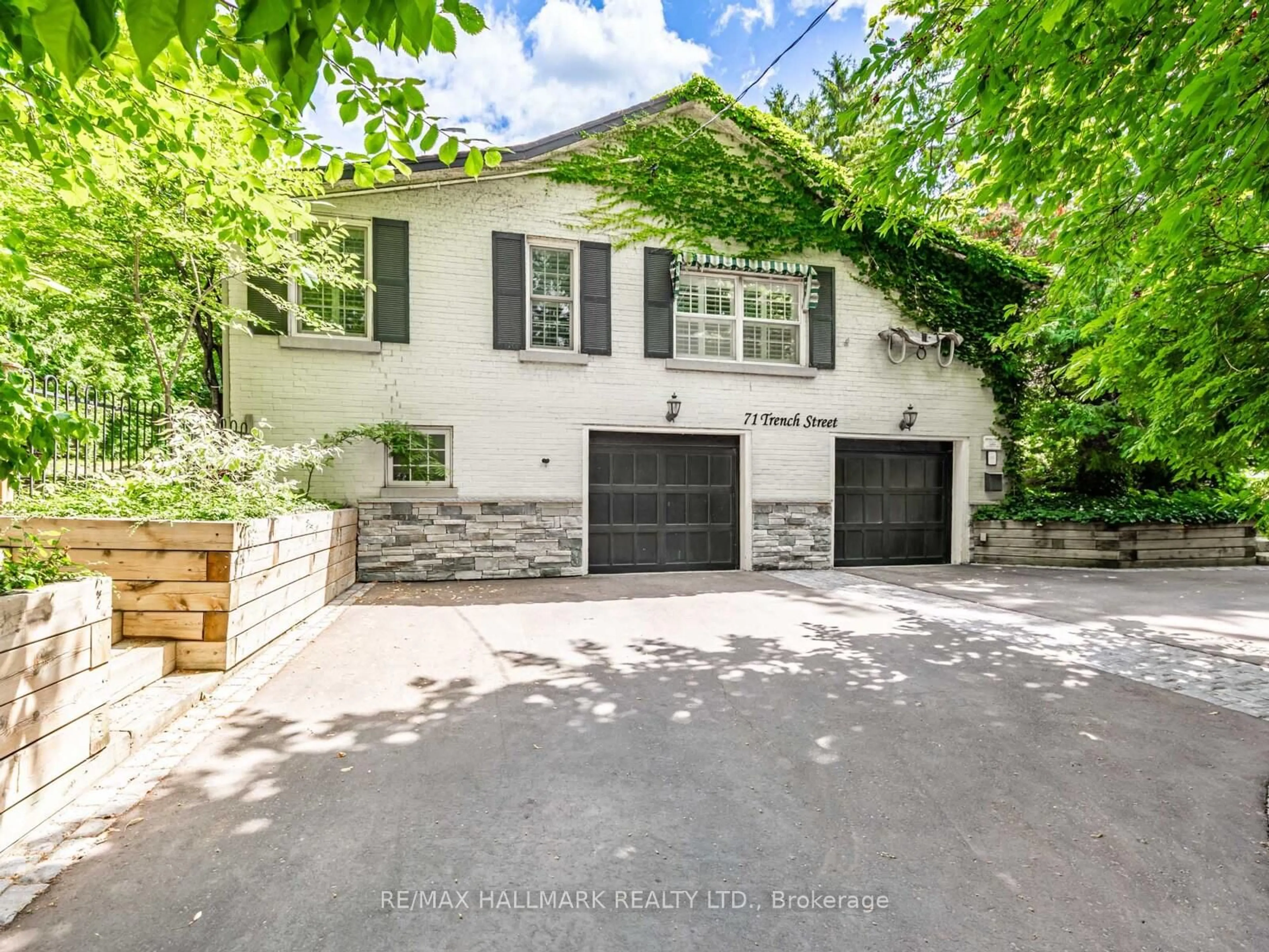 Home with brick exterior material, street for 71 Trench St, Richmond Hill Ontario L4C 3W6