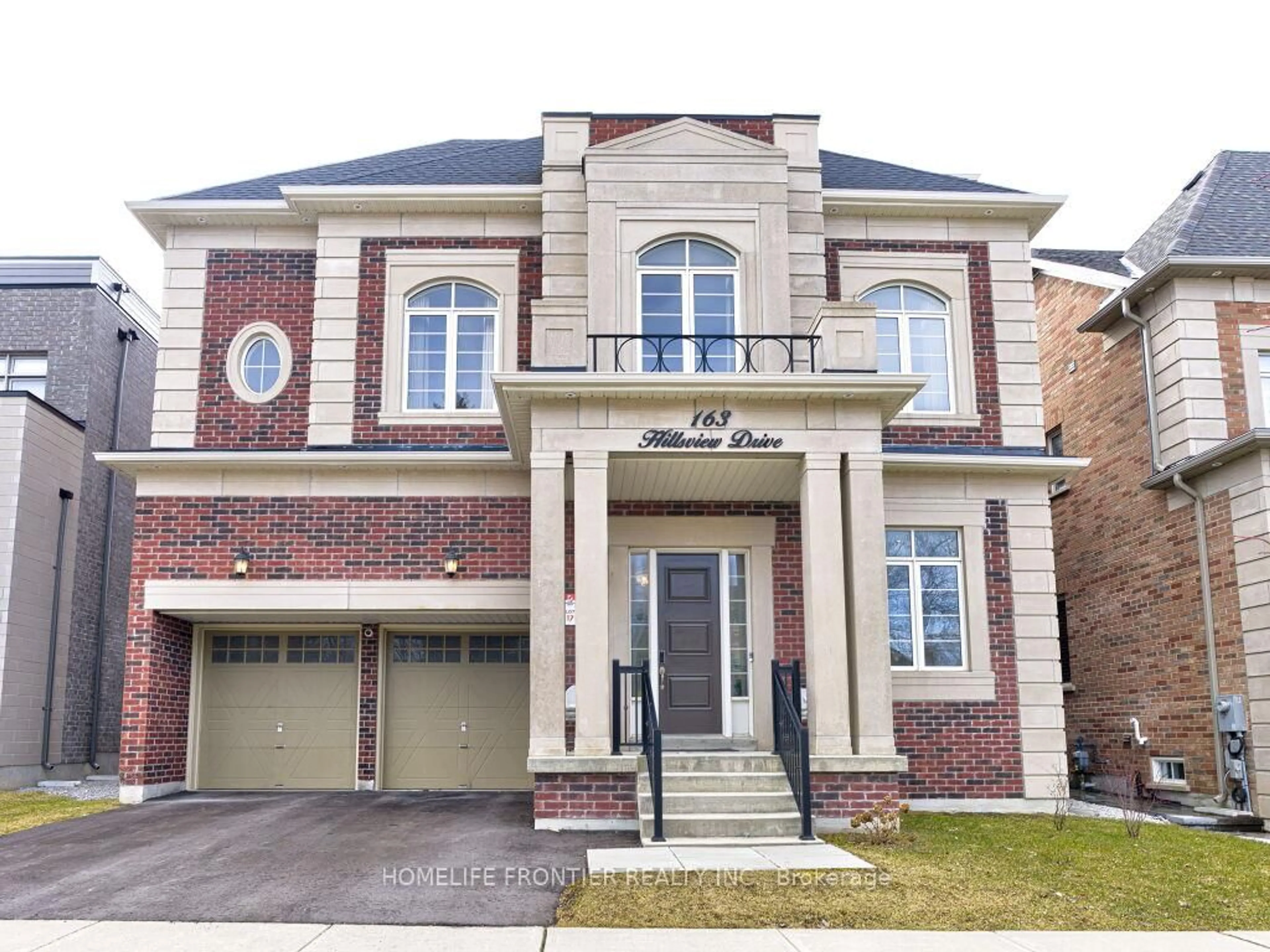 Home with brick exterior material, street for 163 Hillsview Dr, Richmond Hill Ontario L4C 8R3