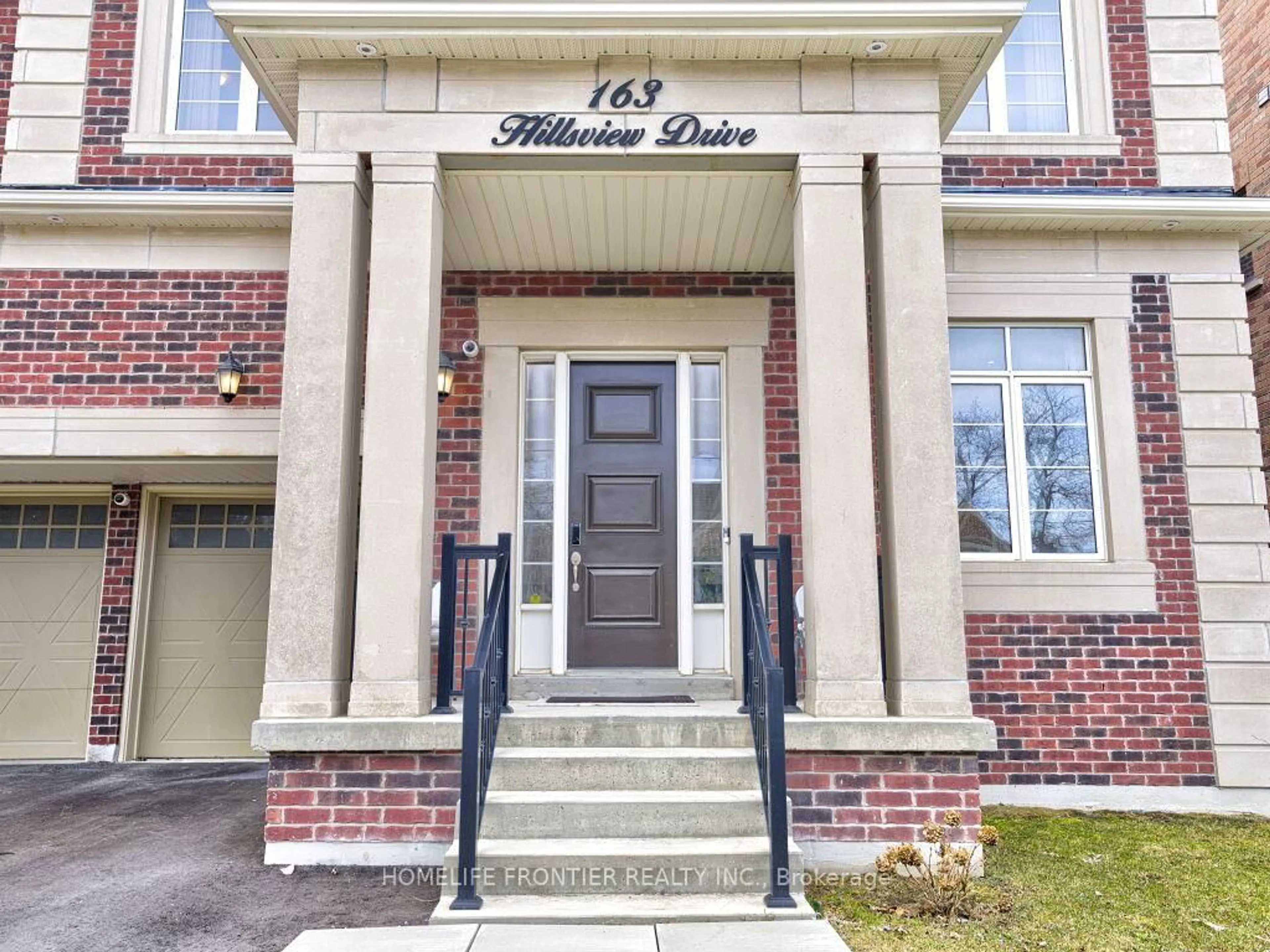 Home with brick exterior material, unknown for 163 Hillsview Dr, Richmond Hill Ontario L4C 8R3