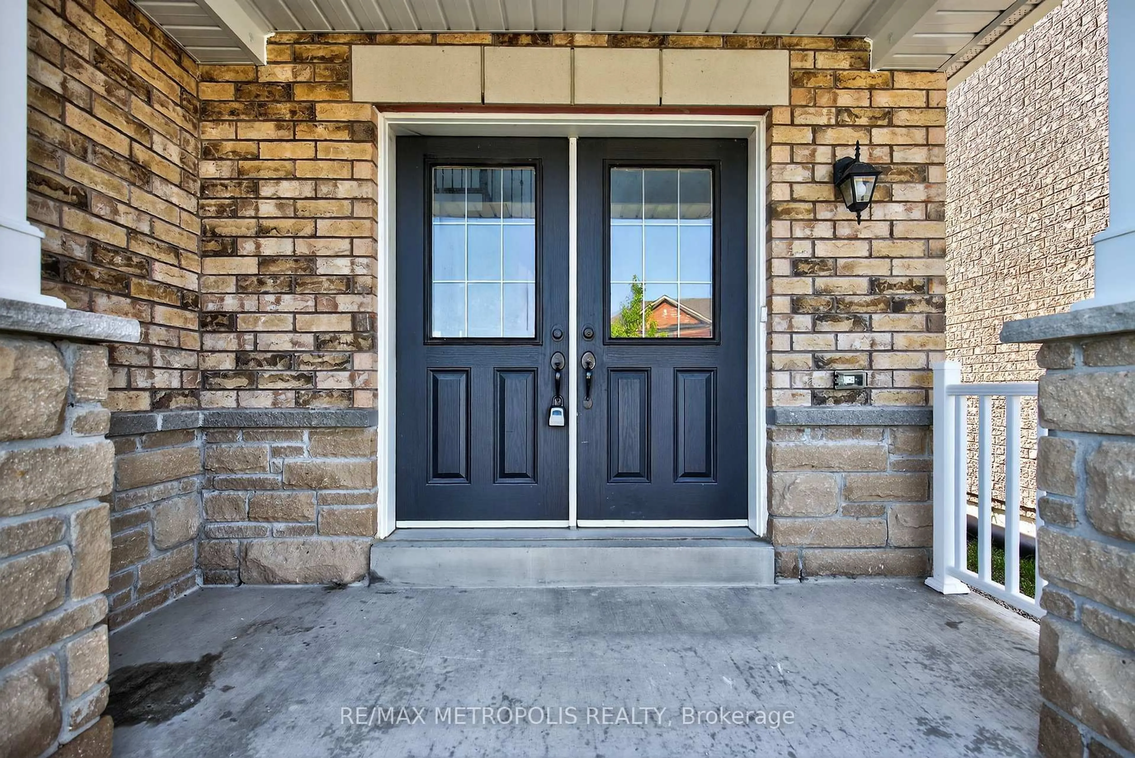 Indoor entryway for 12 Terry Clayton Ave, Brock Ontario L0K 1A0