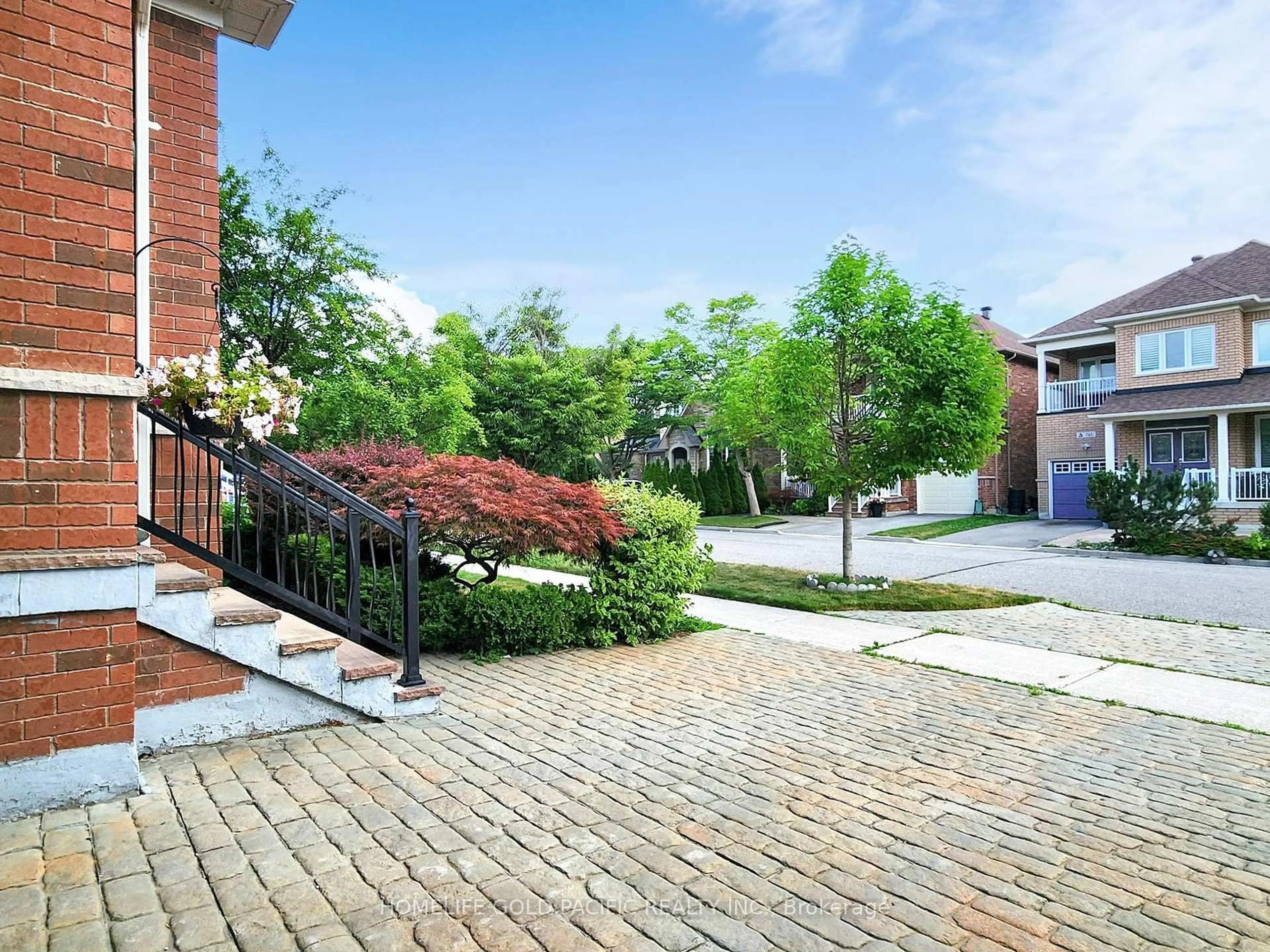 Home with brick exterior material, street for 51 Winter Creek Cres, Markham Ontario L6C 3E3